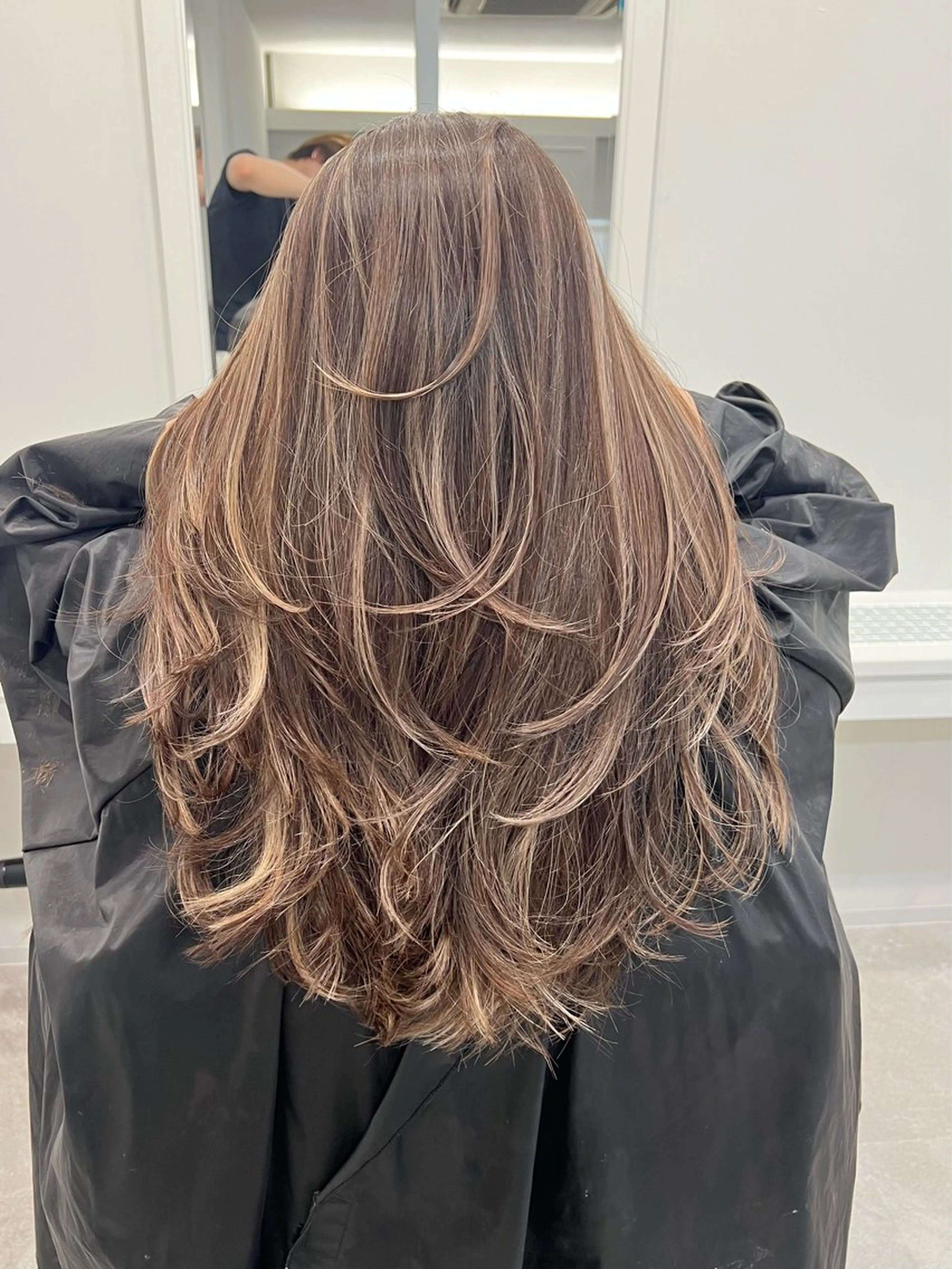 ロング カラー バレイヤージュ ブリーチ ケアブリーチ ダブルカラー ハイライトカラー Via officialのヘアスタイル