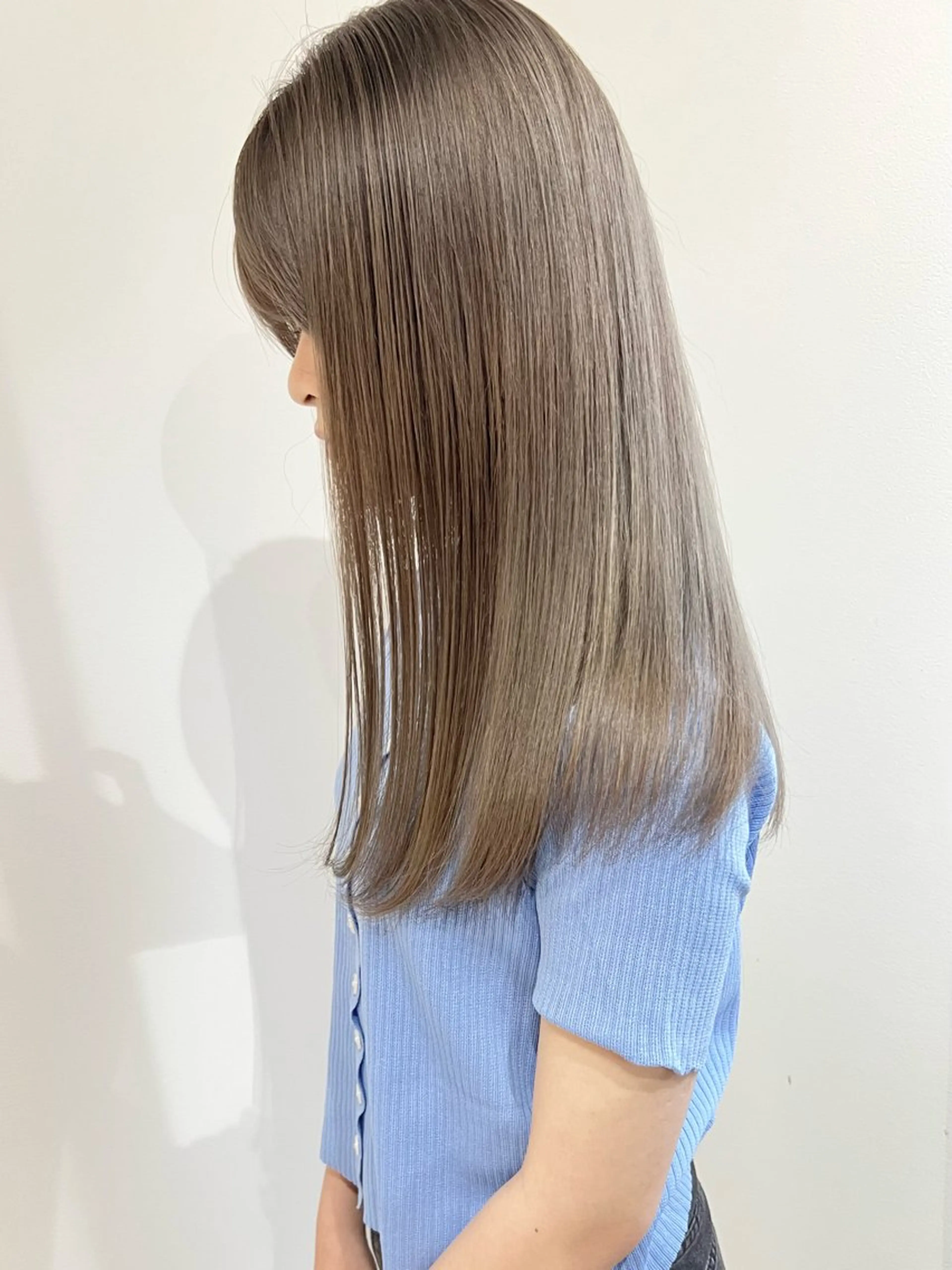 ミディアム ボブ 髪質改善 韓国風ヘア レイヤーカット 縮毛矯正 suii..hair designのヘアスタイル