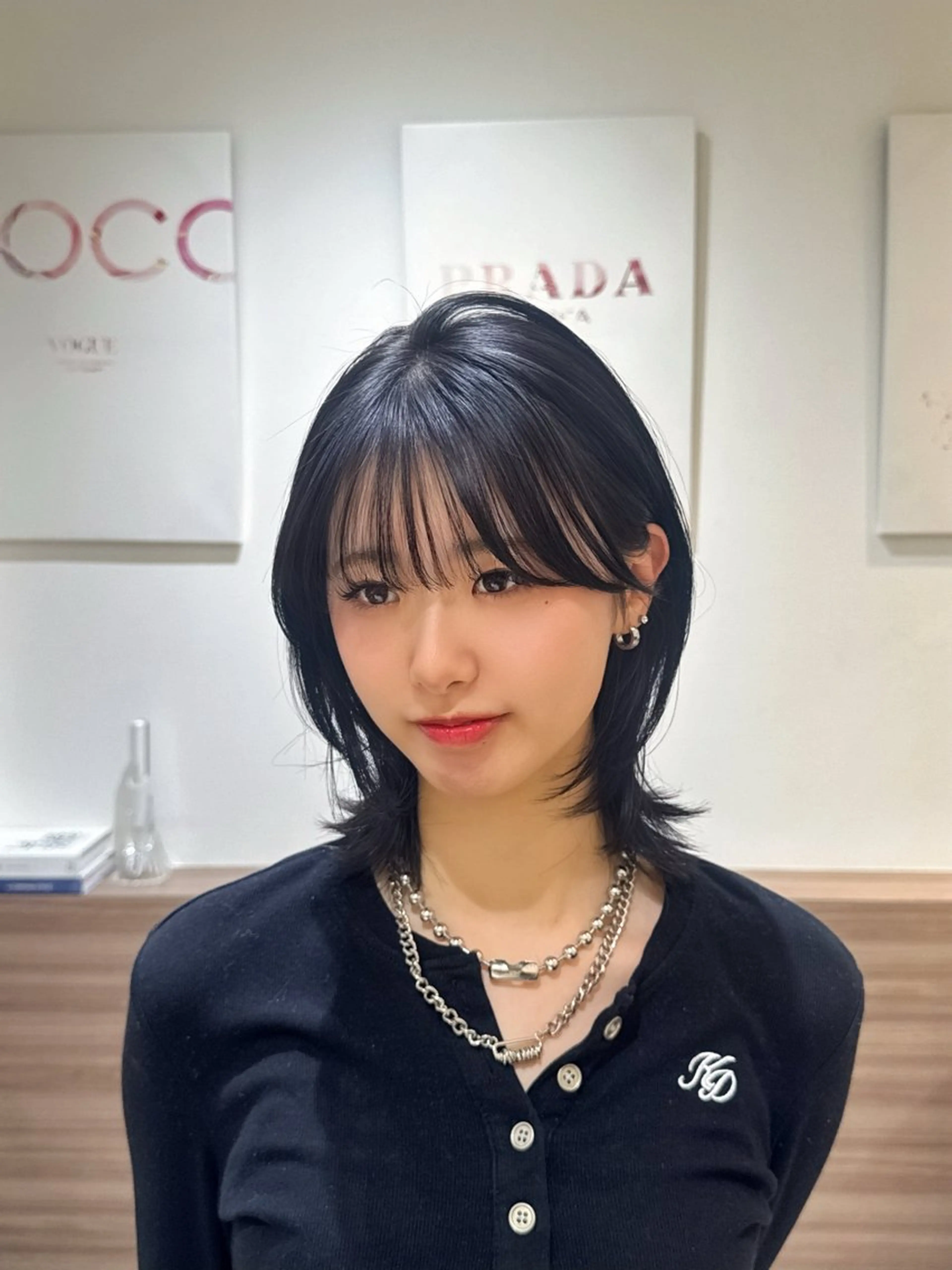 セミロング カラー 黒髪 ブルーカラー ブルーブラック ハッシュカット カット ヘアカラー トリートメント 菊池 遼/透明感 /韓国レイヤー/艶感のヘアスタイル