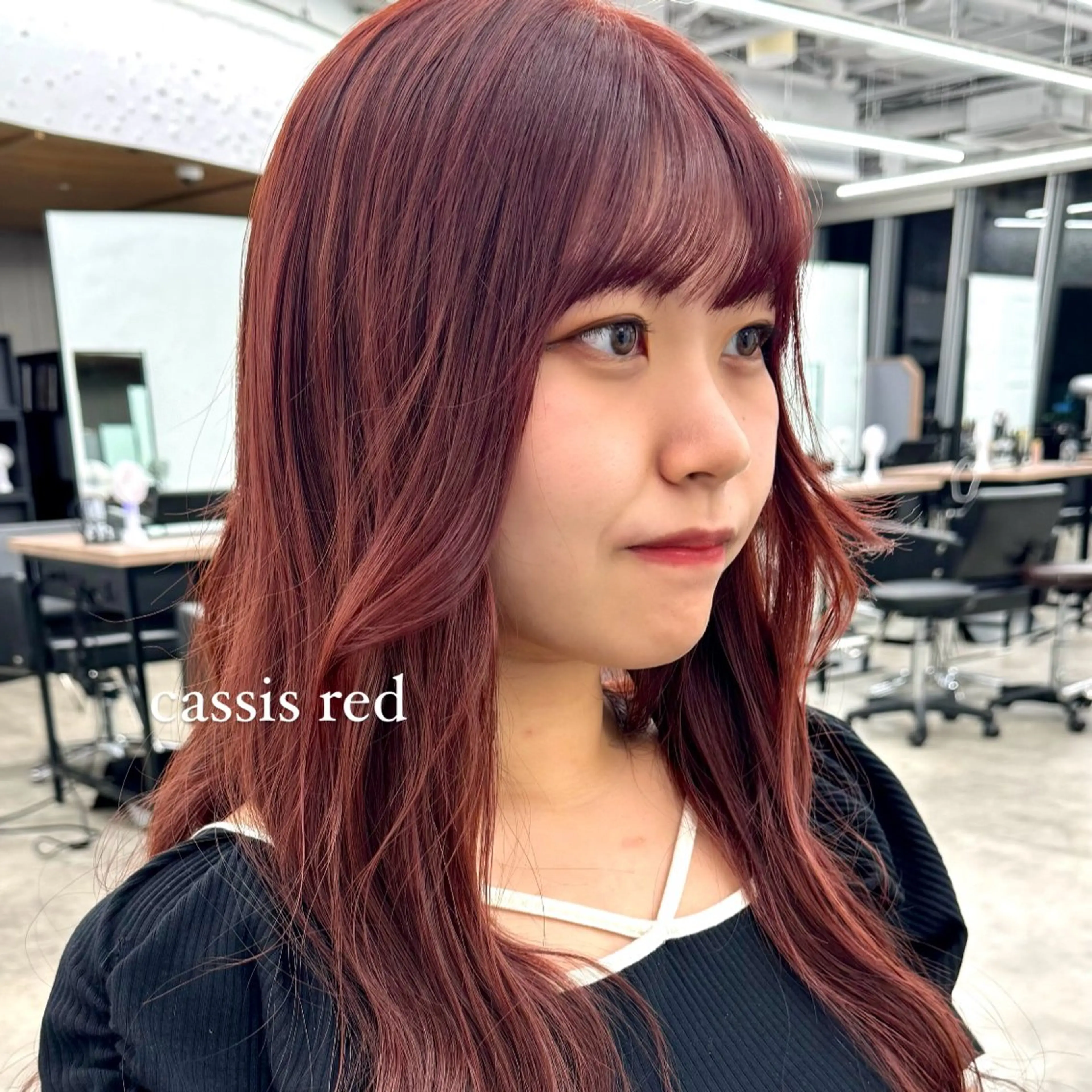 ミディアム カラー ヘアアレンジ ブリーチ カシス ダブルカラー ブリーチなしカラー レッドカラー ボブ/レイヤー/ 艶髪/HANA💗のヘアスタイル