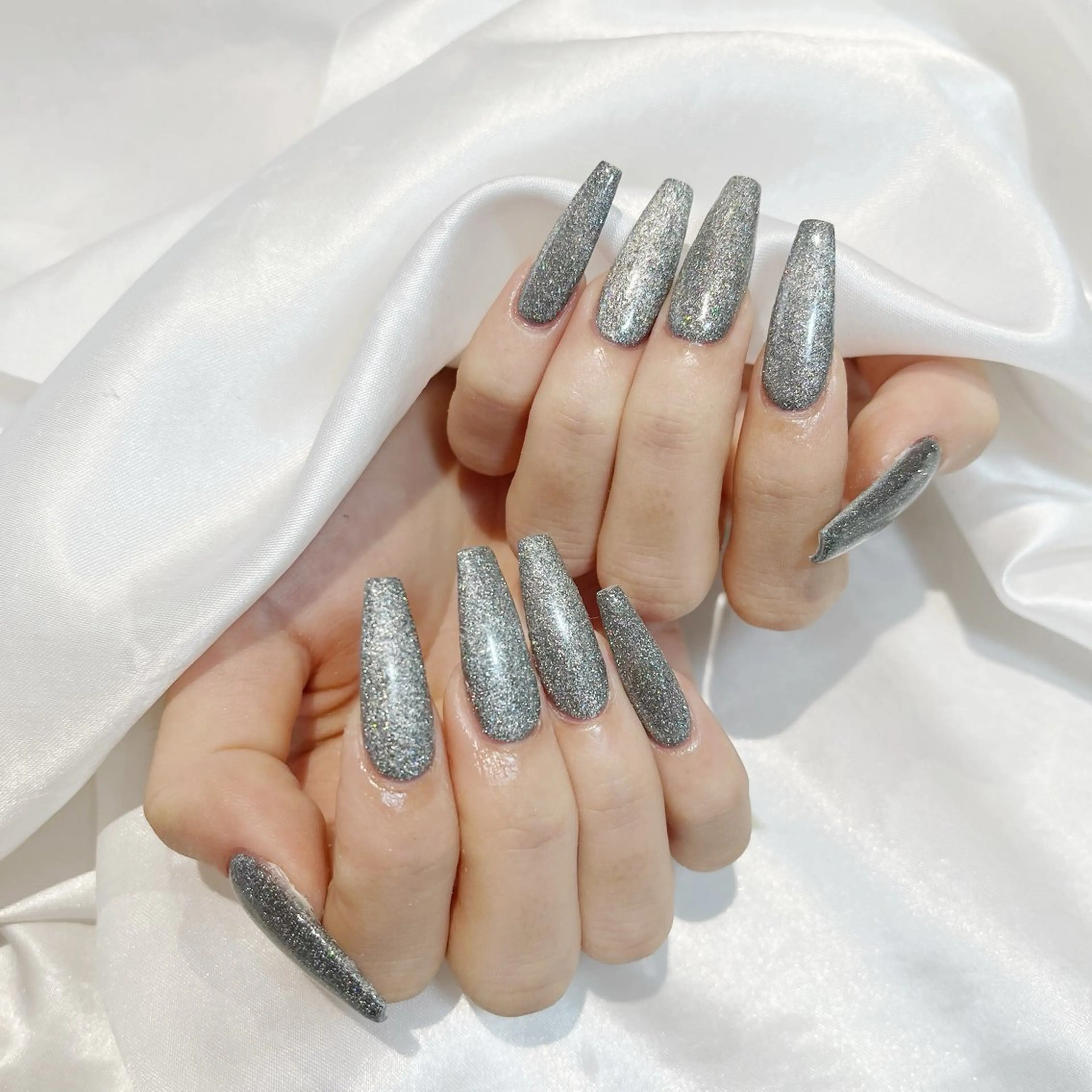 ネイル WISTERIA aisaのネイルデザイン