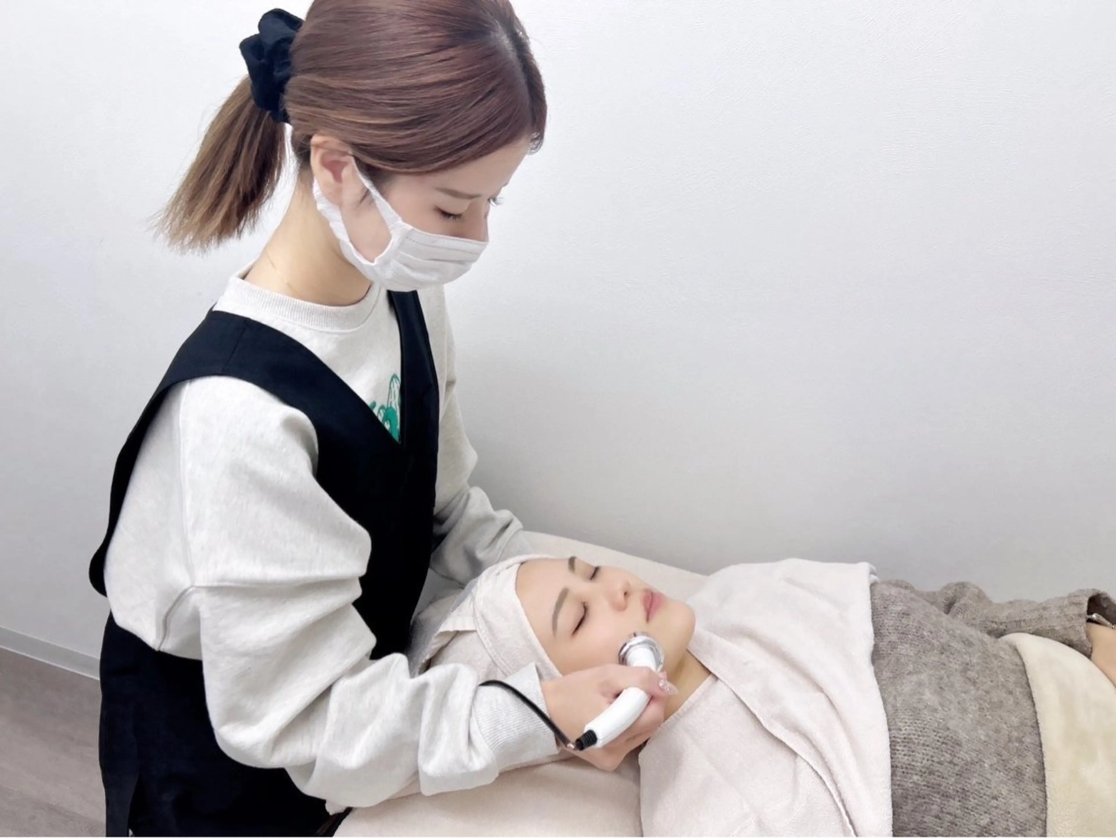 【大人気✨】フェイシャルエステ付き💆‍♀️+医療脱毛お好きな1箇所3回無料‼︎の写真