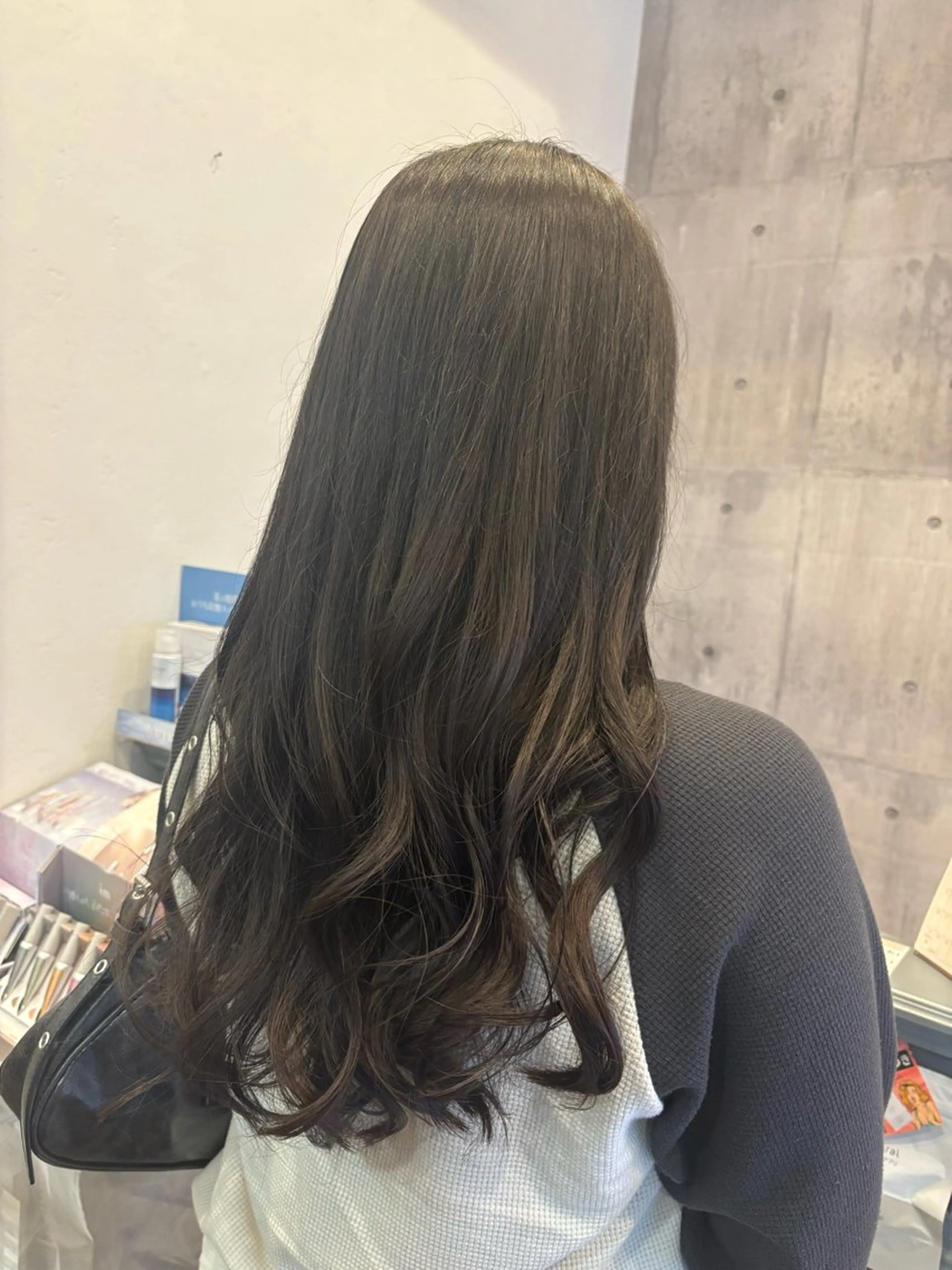 ロング カラー 黒髪 ヘアカラー 加藤 つばさのヘアスタイル