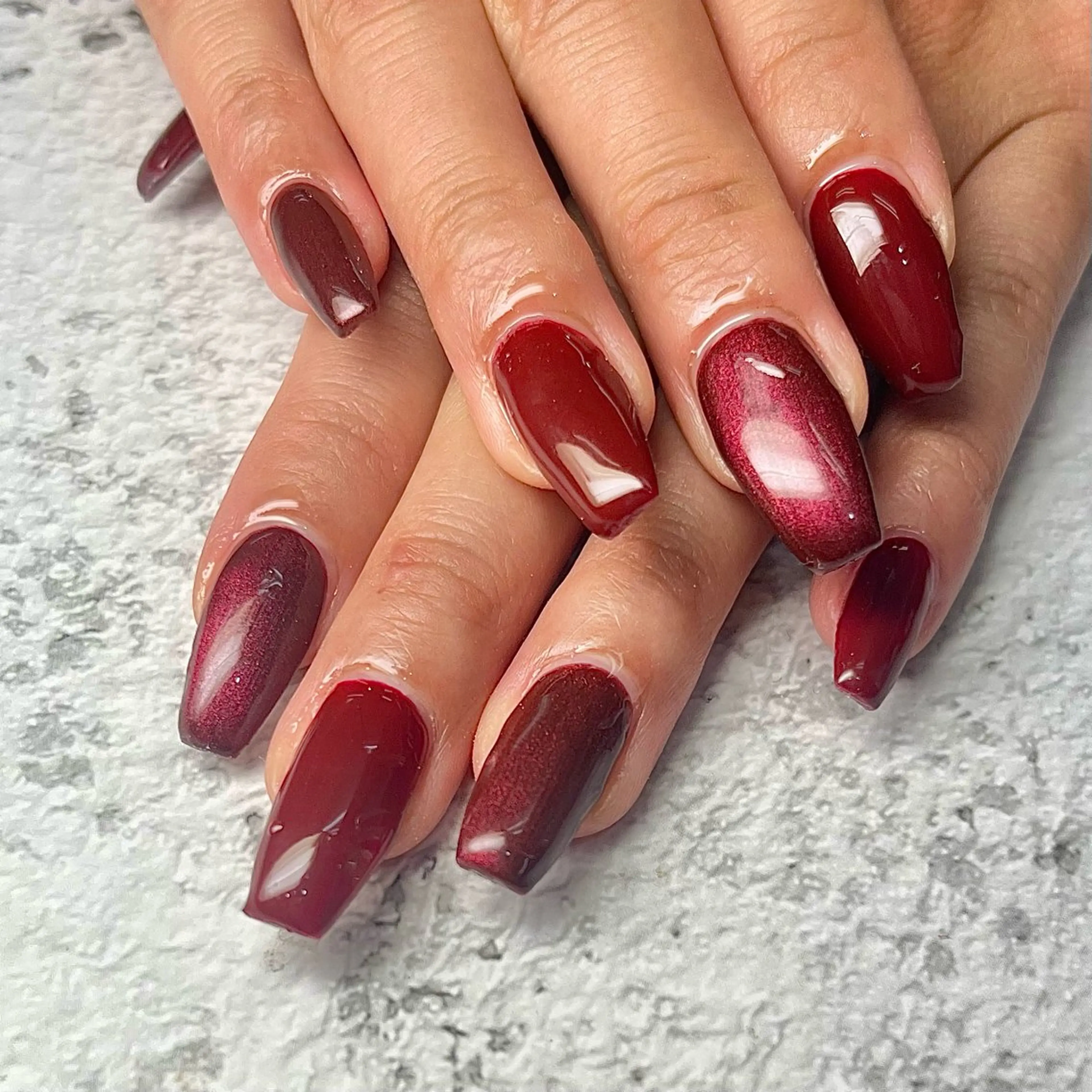 ネイル ボルドー ラメ(グリッター) ハンドネイル Queen nail 北堀江 ASUKAのネイルデザイン