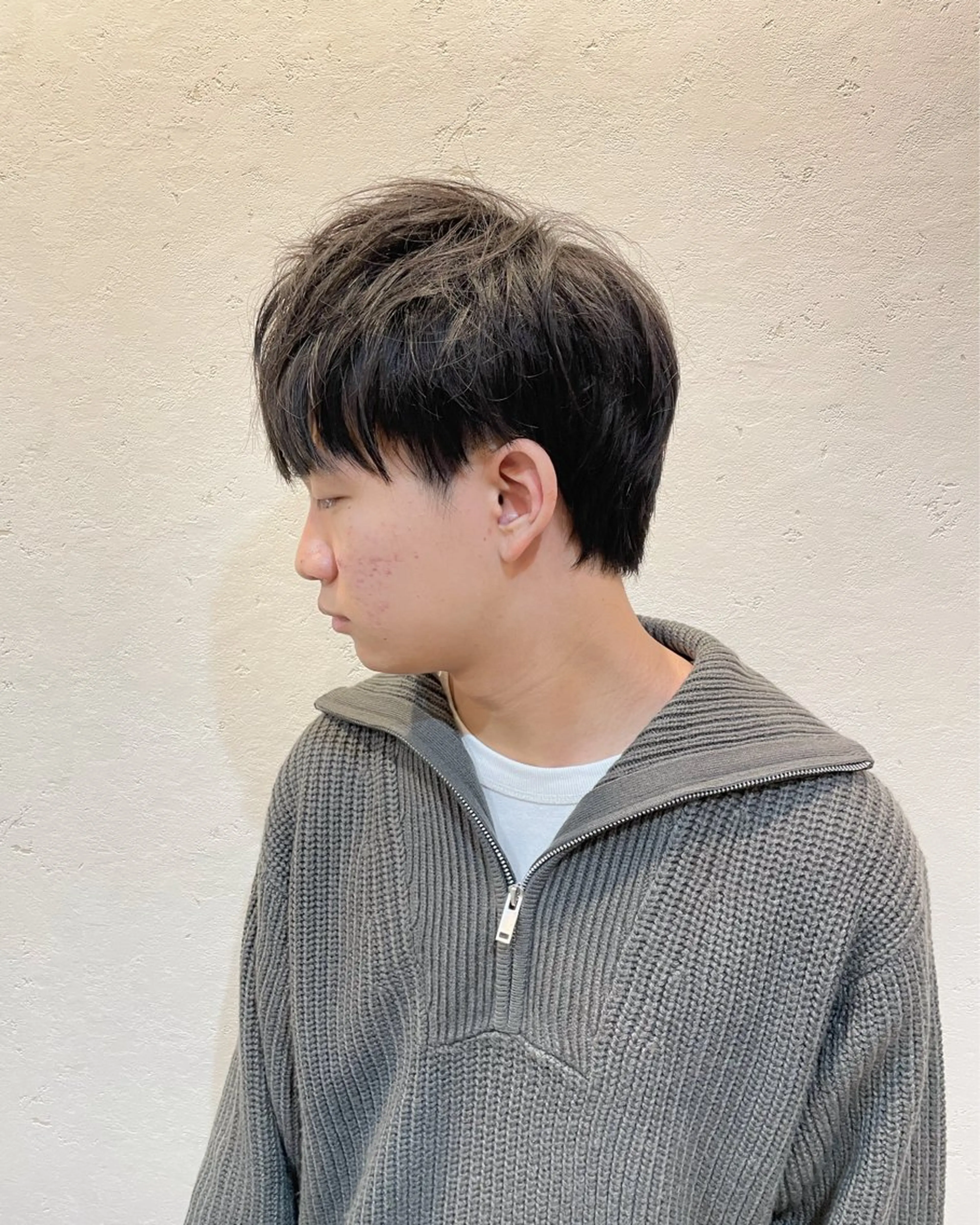 ショート メンズ マッシュ 刈り上げ カット ニュアンスカラー🫧 加納のヘアスタイル