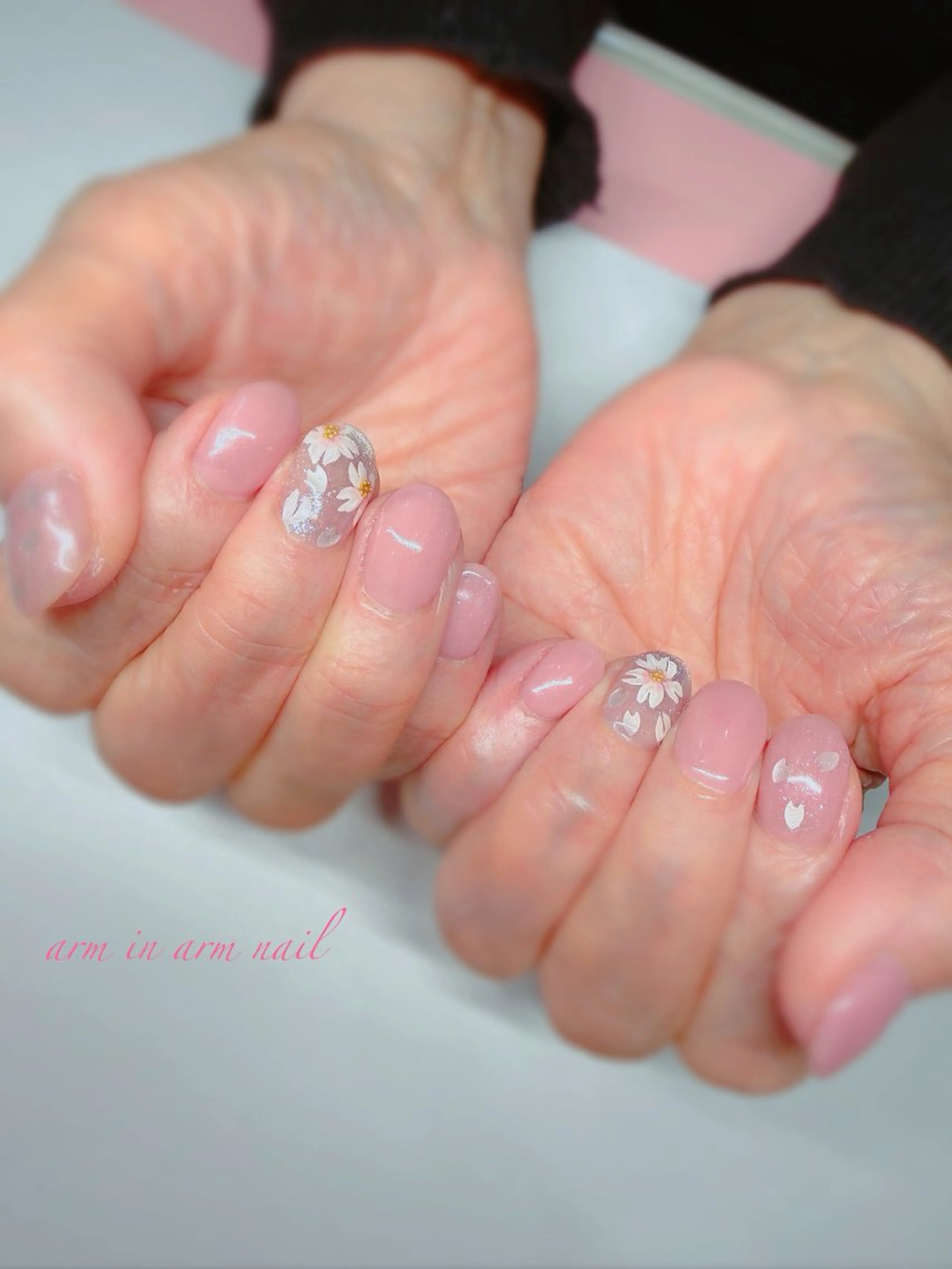 ネイル arm in arm ︎✿Yamamotoのマツエク・マツパデザイン