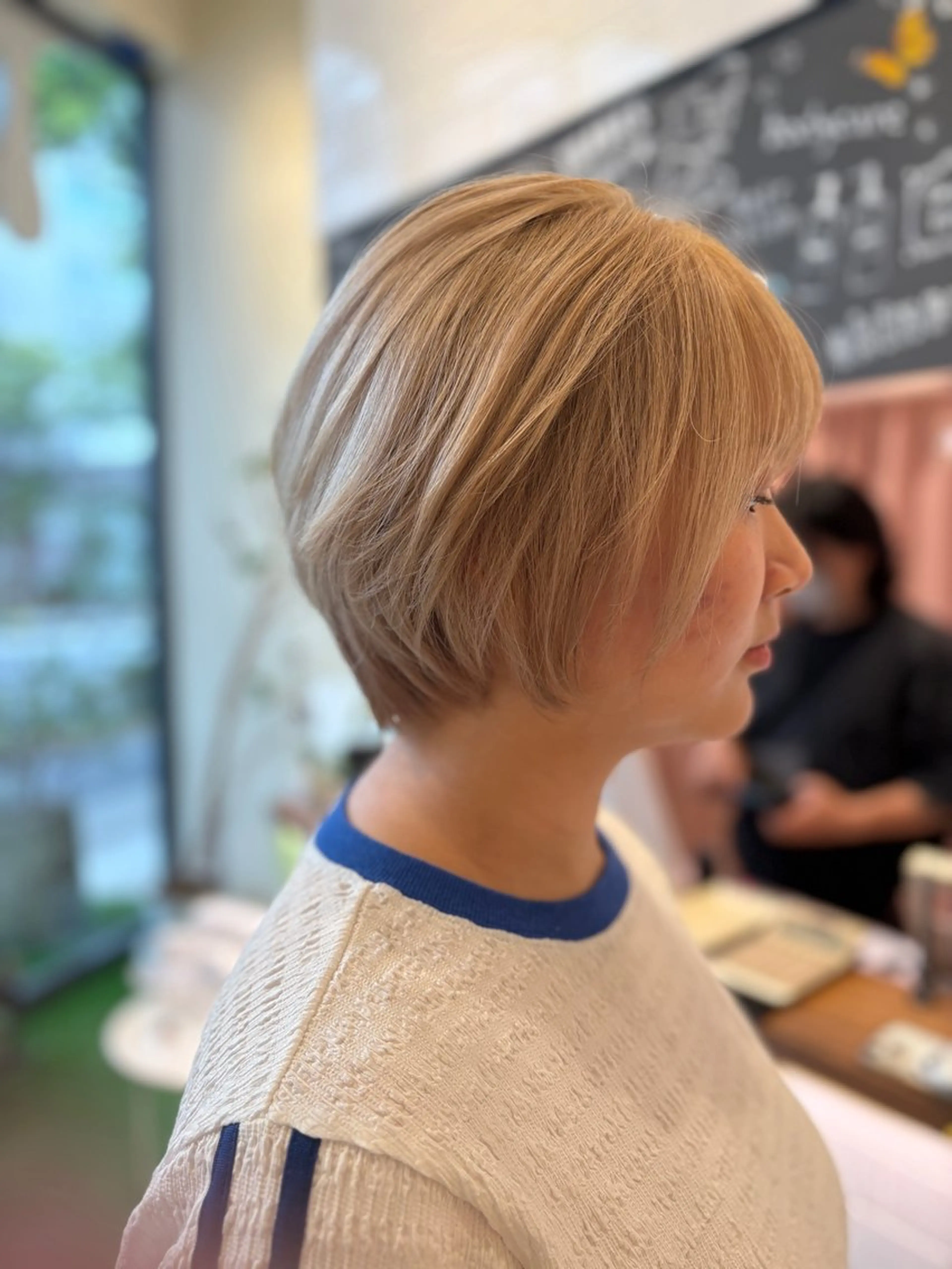 ショート カット ヘアカラー トリートメント 韓国風レイヤーカット 🇰🇷❕モカのヘアスタイル