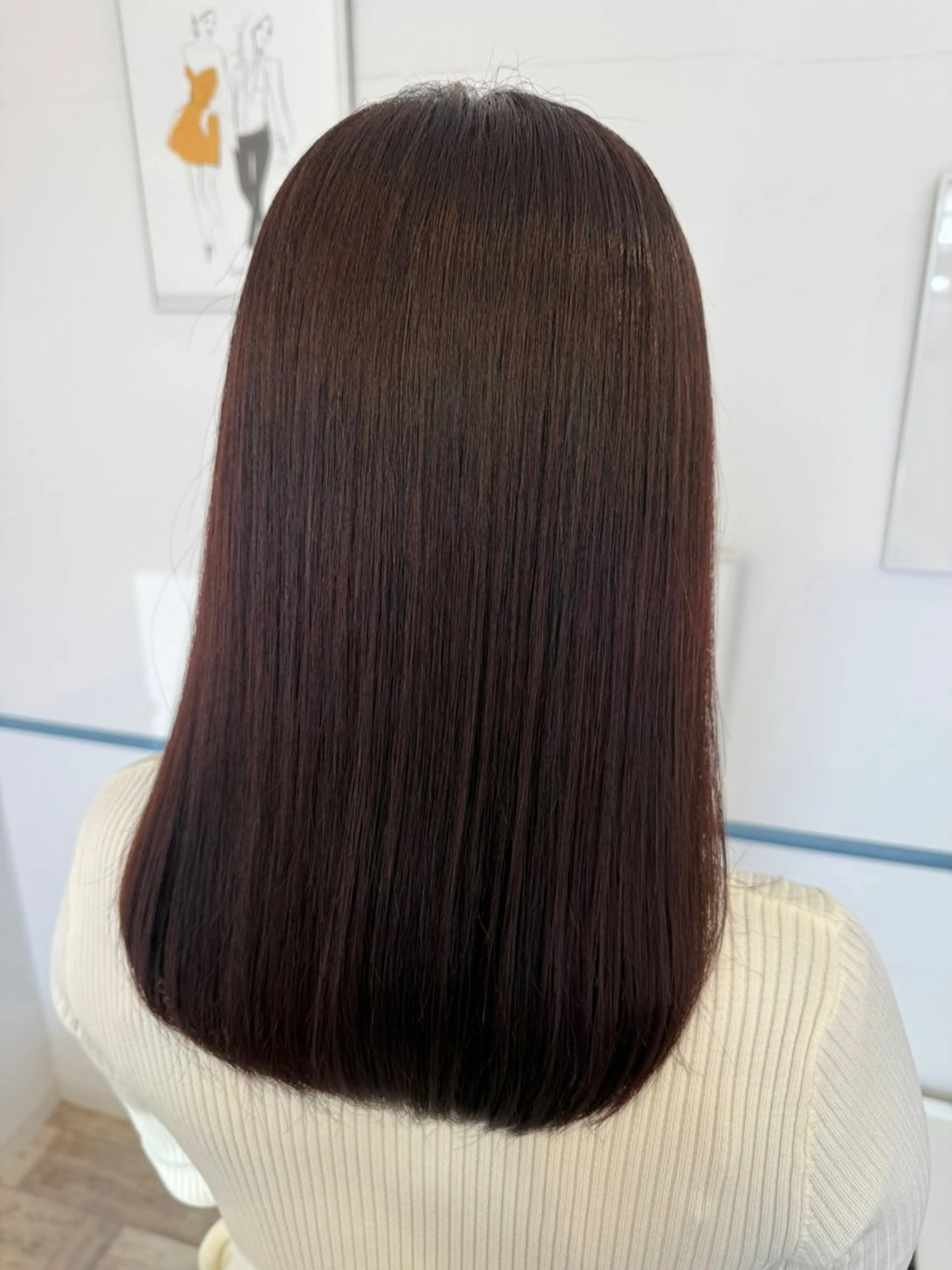 セミロング カラー 柴原 杏梨のヘアスタイル