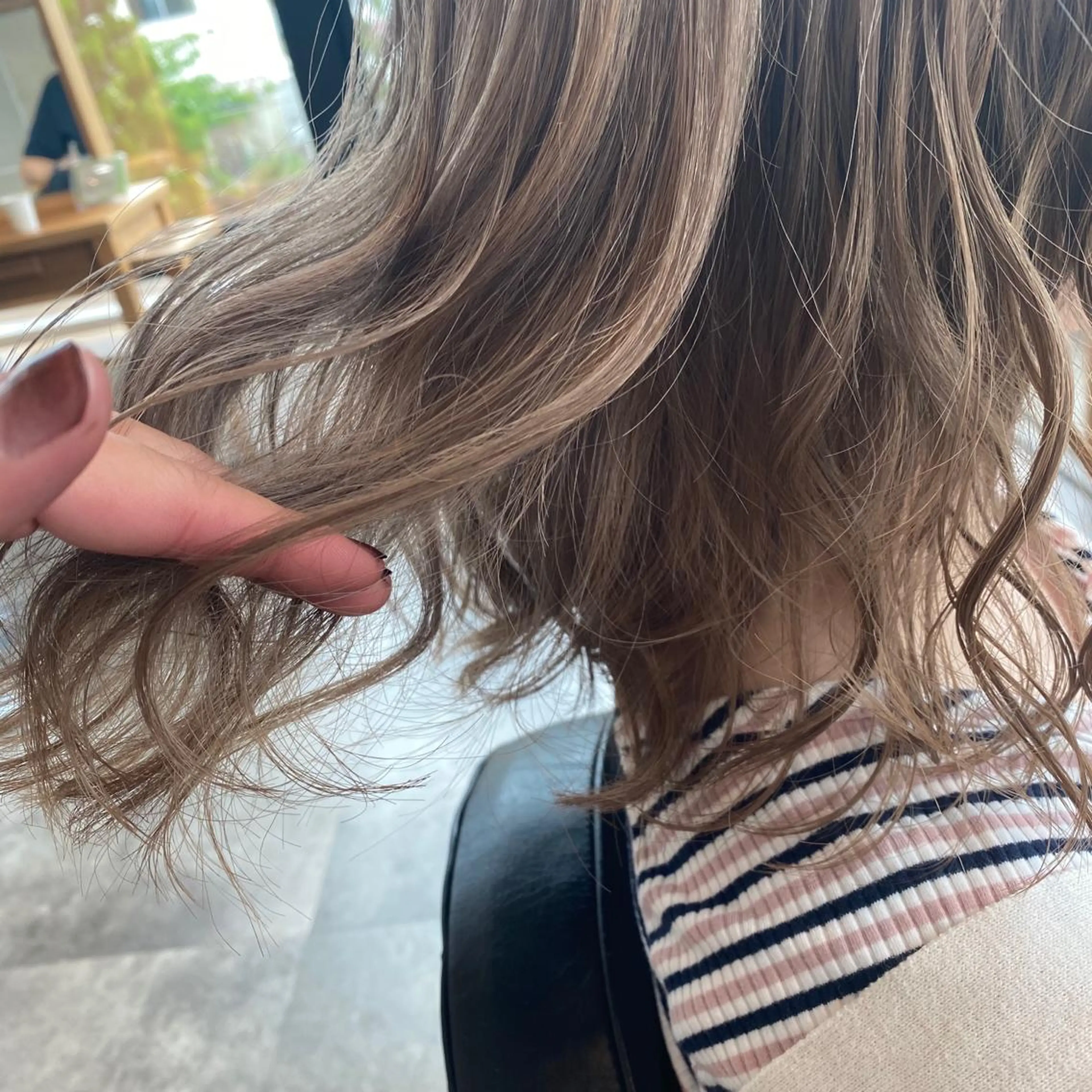 ミディアム Lafith hair lit所属・今井 悠菜のヘアスタイル