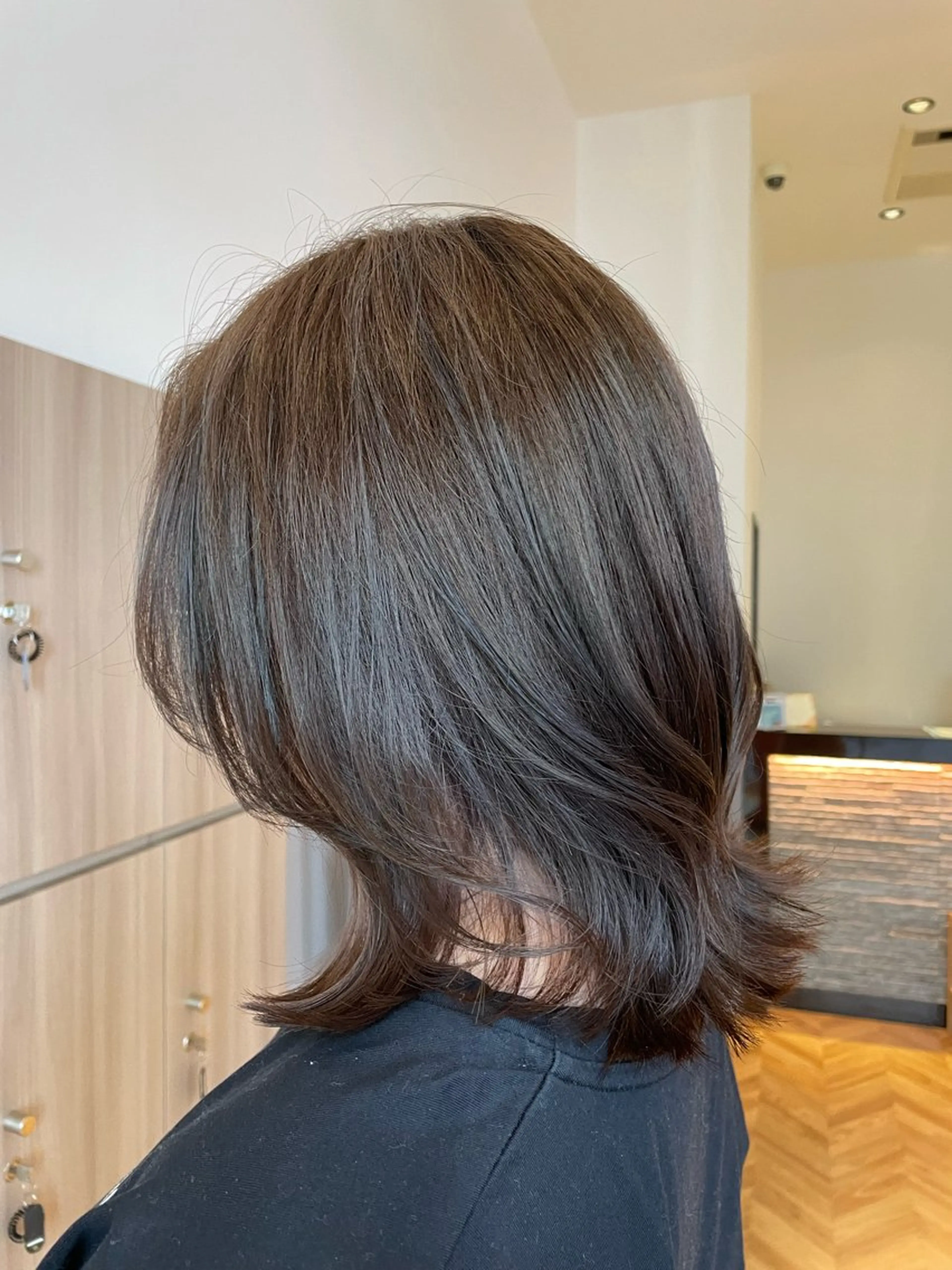 ミディアム くびれヘア レイヤーカット 生盛 智穂子のヘアスタイル