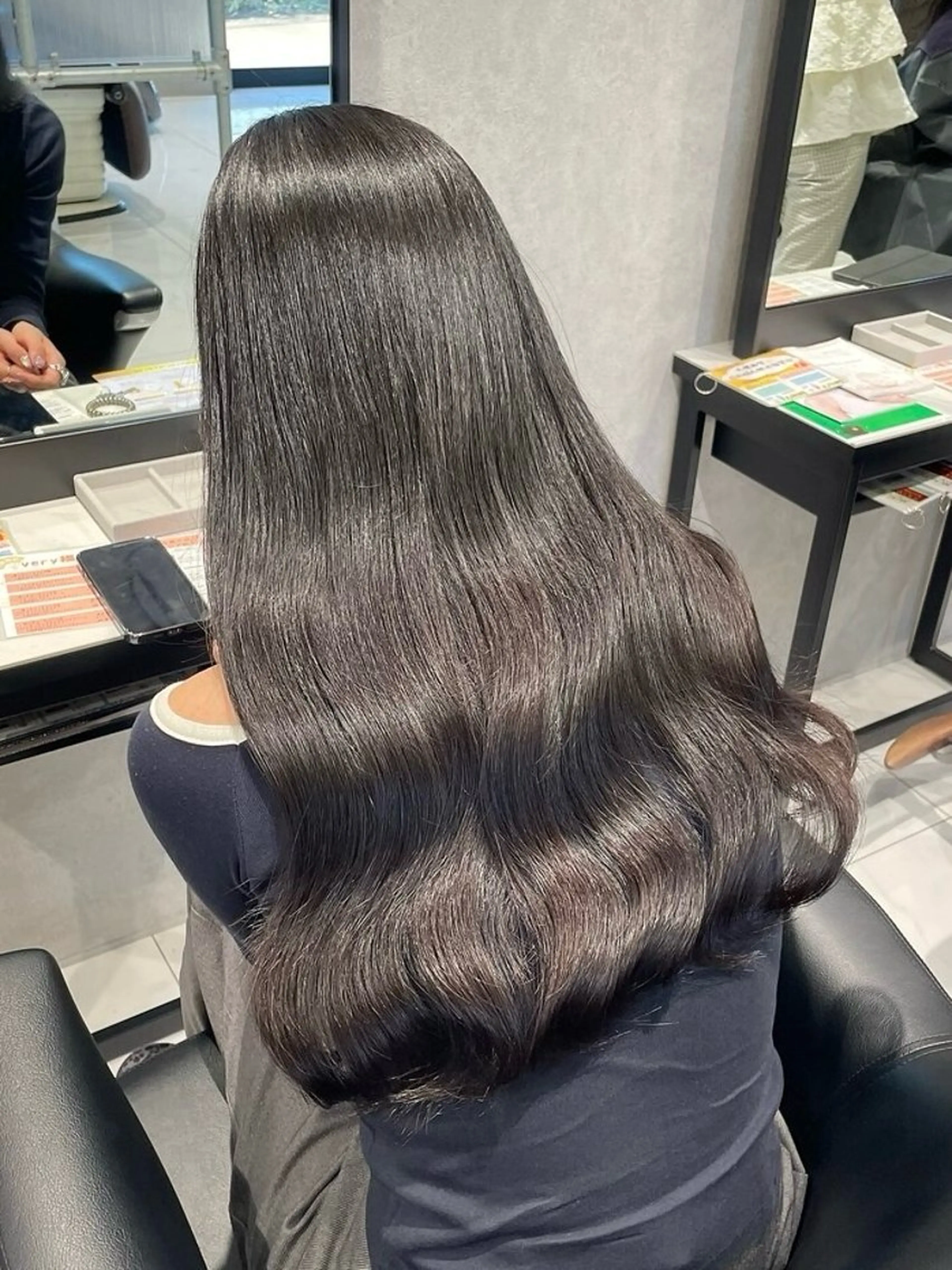 ロング カラー ヘアカラー トリートメント 盛れる韓国ヘア🩰/ 透明感カラー/華のヘアスタイル