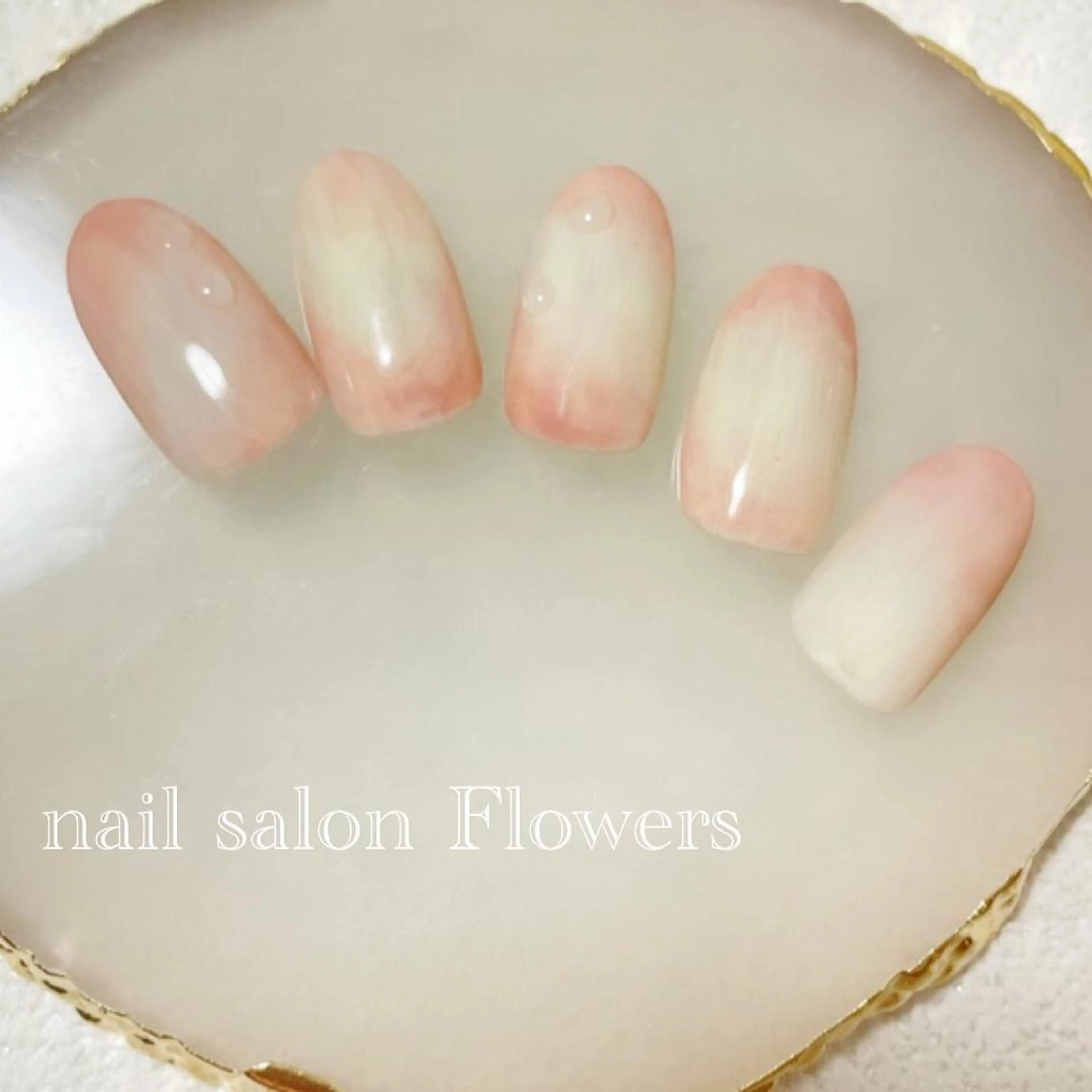 ネイル Flowers Tomomiのネイルデザイン