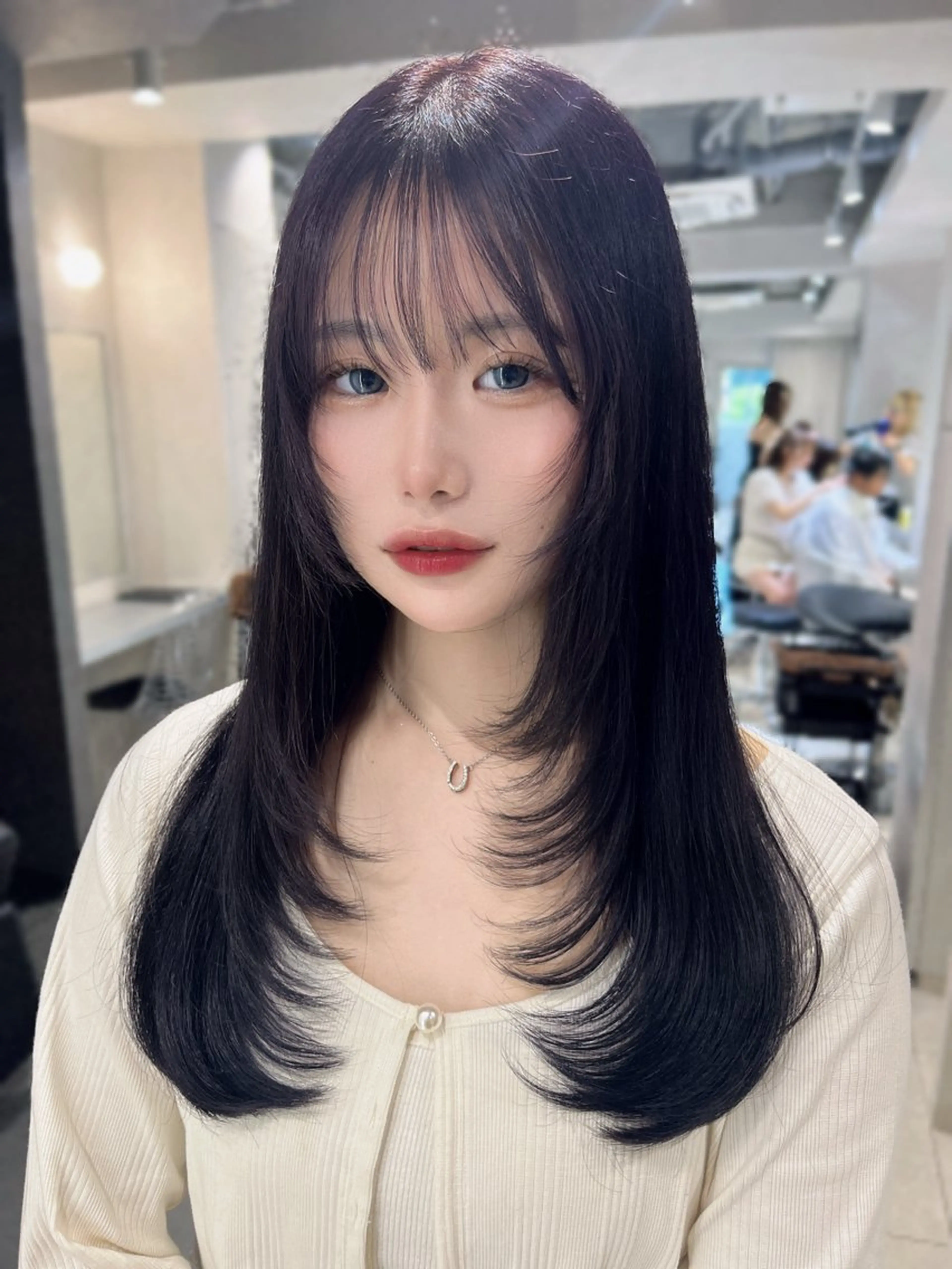 ロング カラー グレージュ ラベンダーカラー ラベンダーグレージュ ラベンダーグレー レイヤーカット カット ヘアカラー トリートメント 韓国レイヤー×モテ髪 /MITSUKI🤍のヘアスタイル