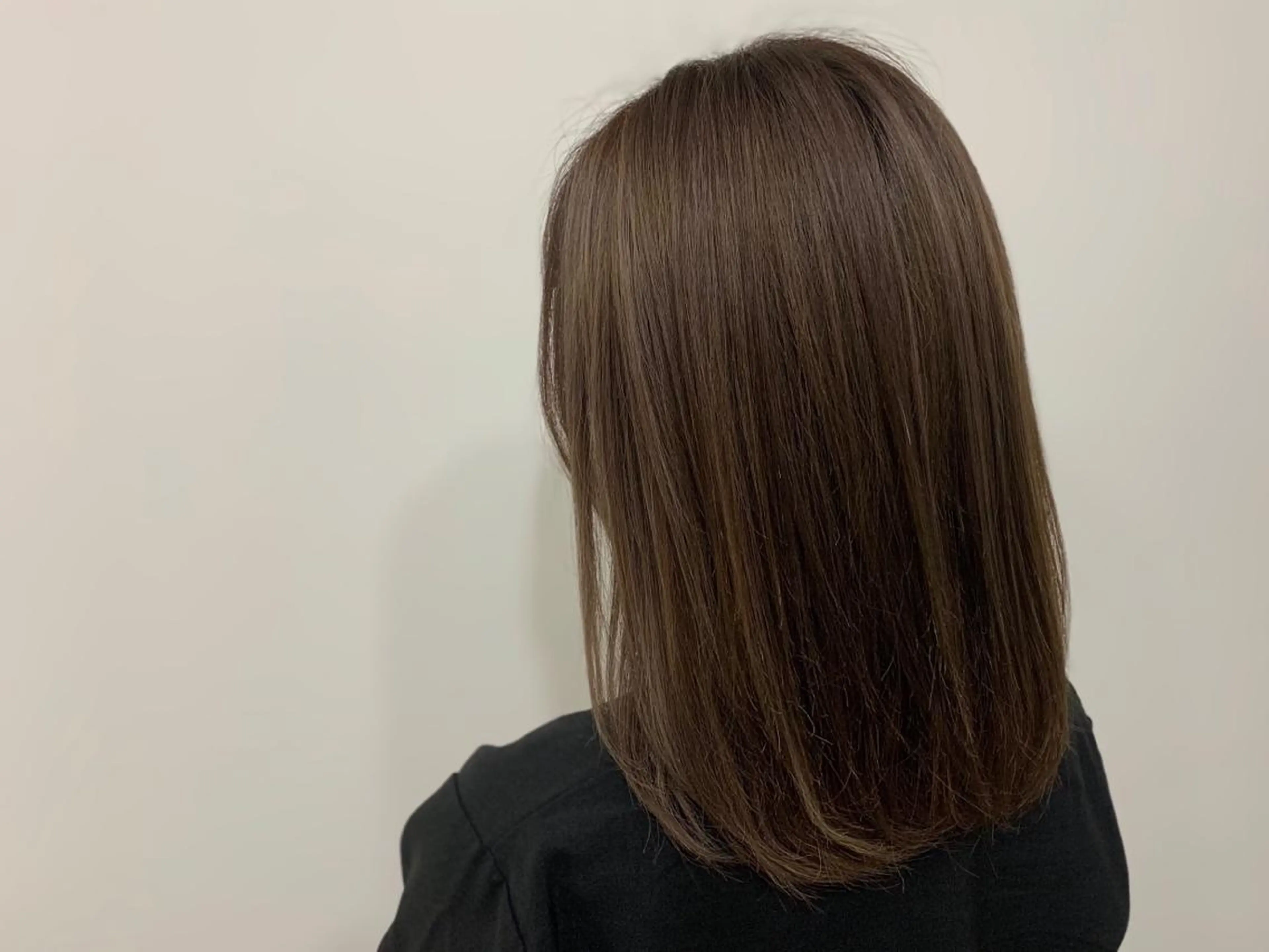 セミロング カラー ハイライトカラー ハイライト 相武台ショート特化 💐川崎希💐のヘアスタイル