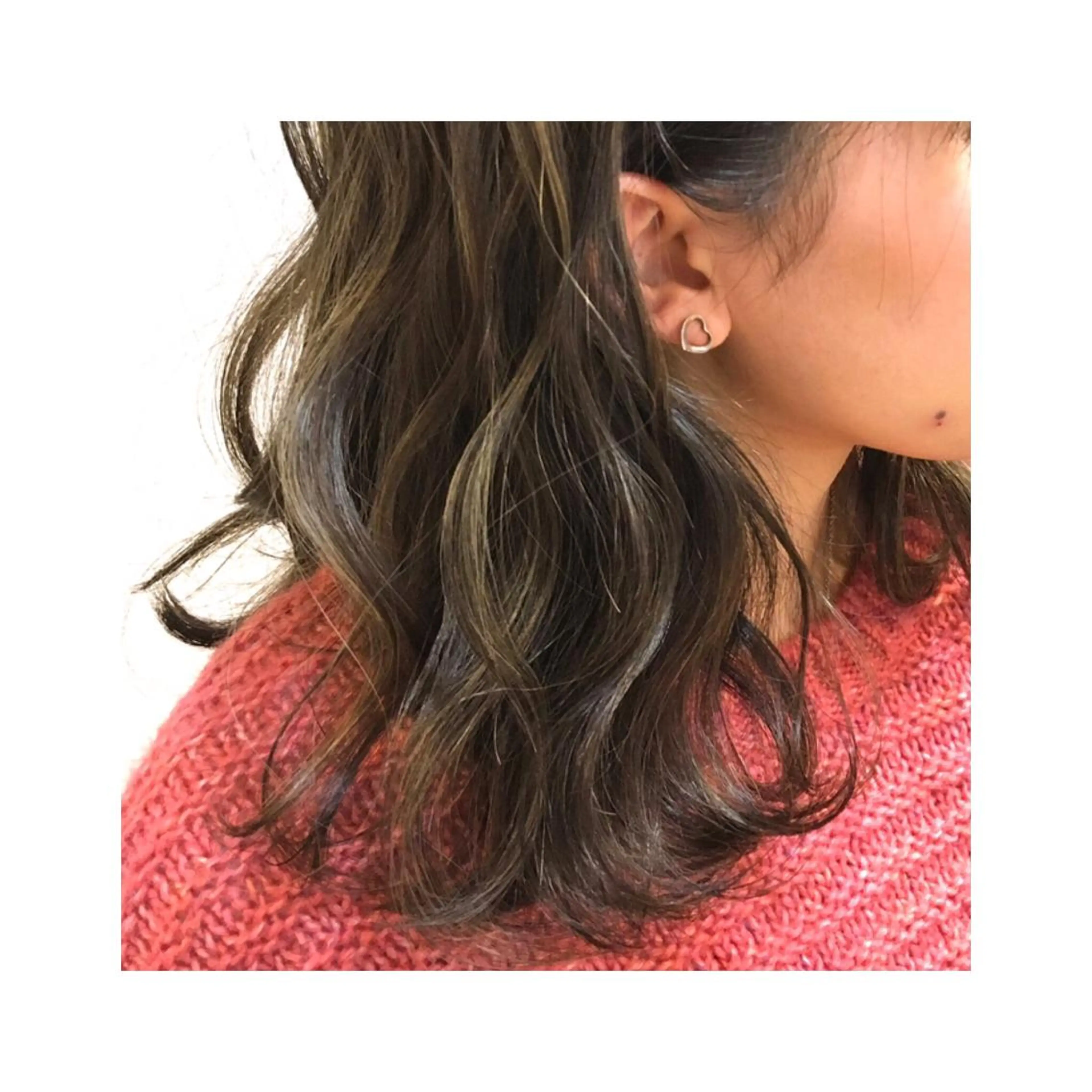 ミディアム ショート、ボブ シマダマサトのヘアスタイル