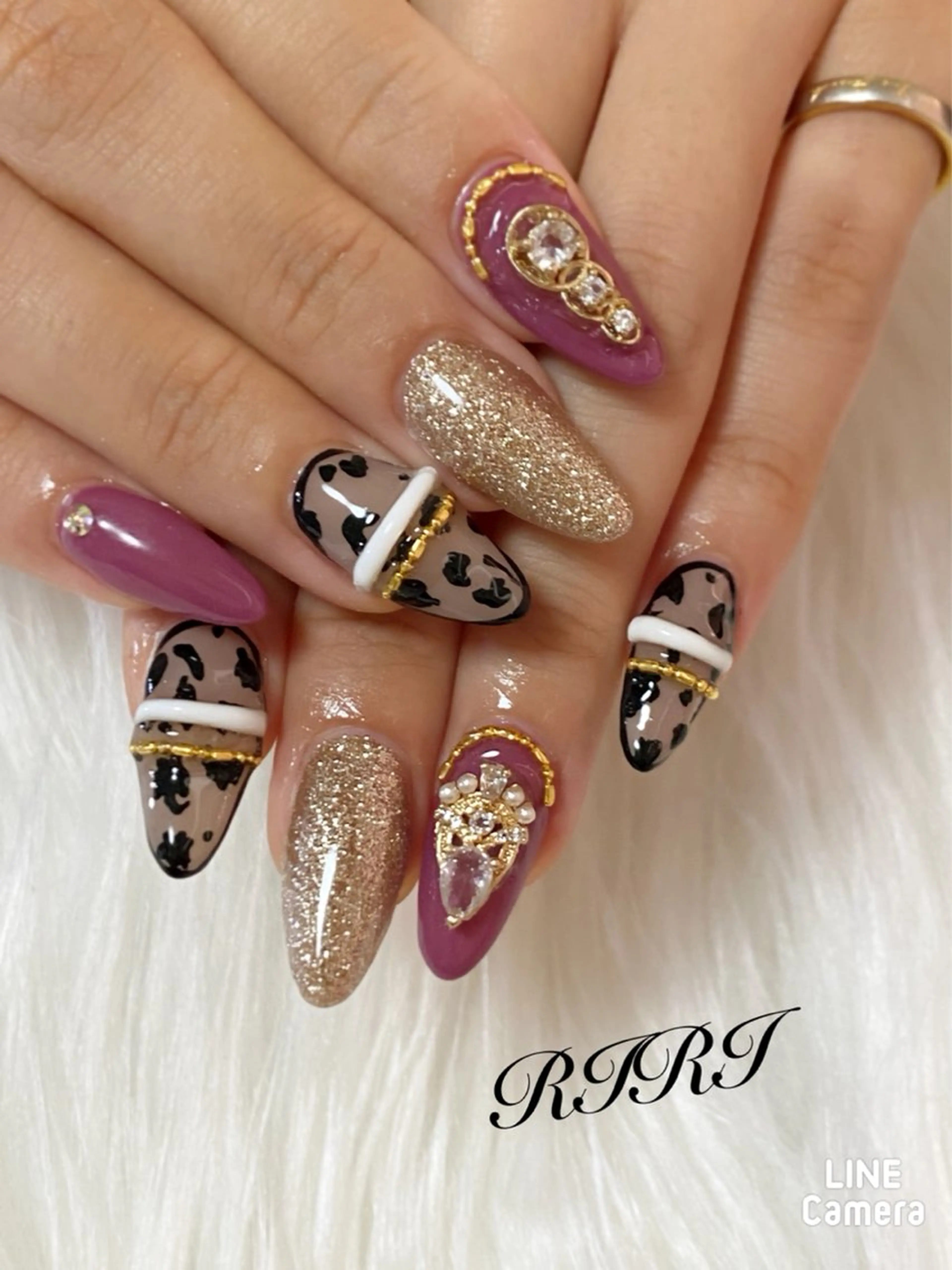 ネイル アニマル柄 ボルドー ジェルネイル ロングネイル スカルプネイル ハンドネイル riri オーナーのネイルデザイン