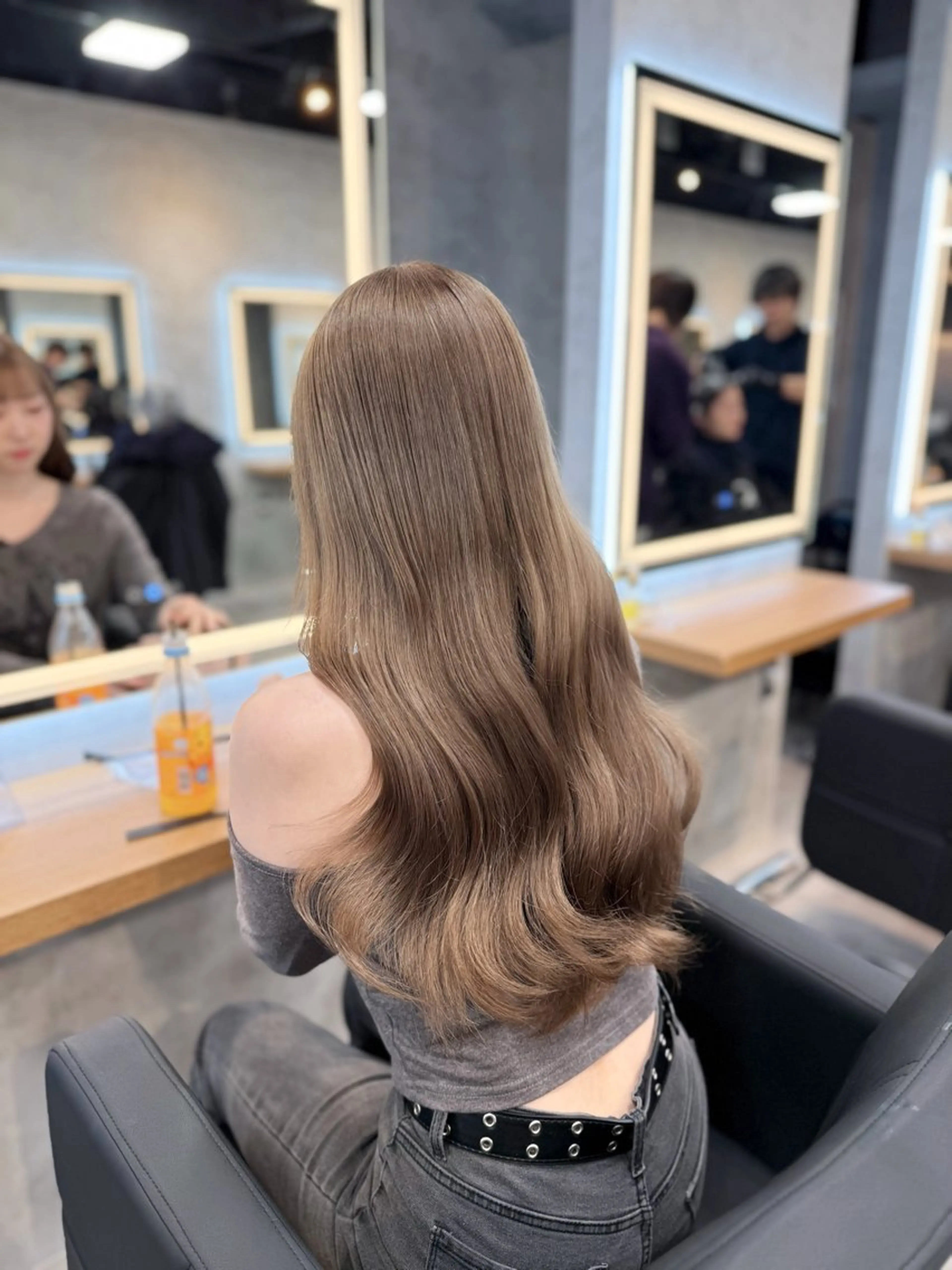 ロング カラー ヘアアレンジ ヘアカラー トリートメント ヘアセット レイヤー×透明感カラ ーHAYATOのヘアスタイル