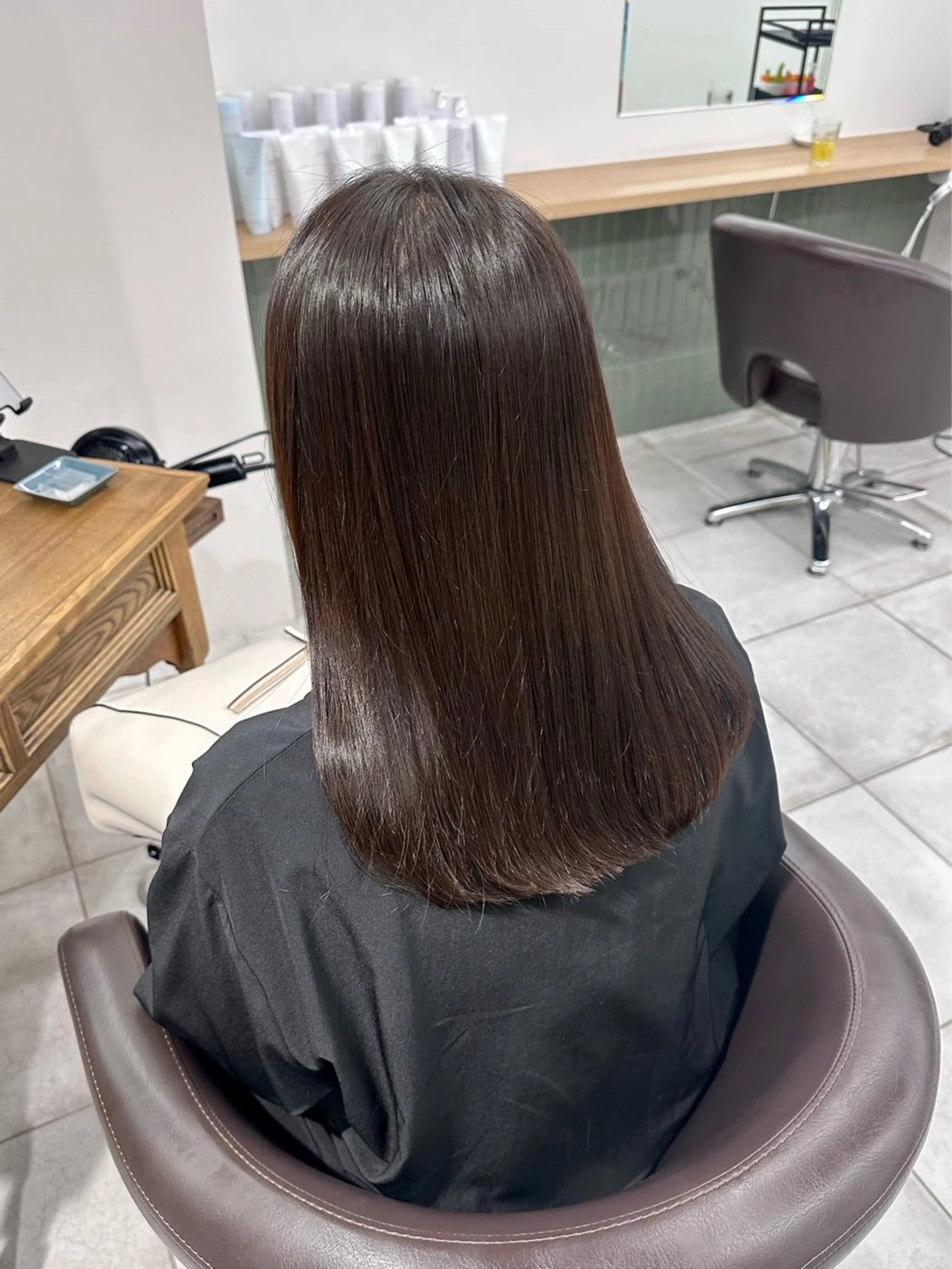 ミディアム カラー カット ヘアカラー トリートメント ブリーチなし/レイヤ ー特化🌈Tommyのヘアスタイル