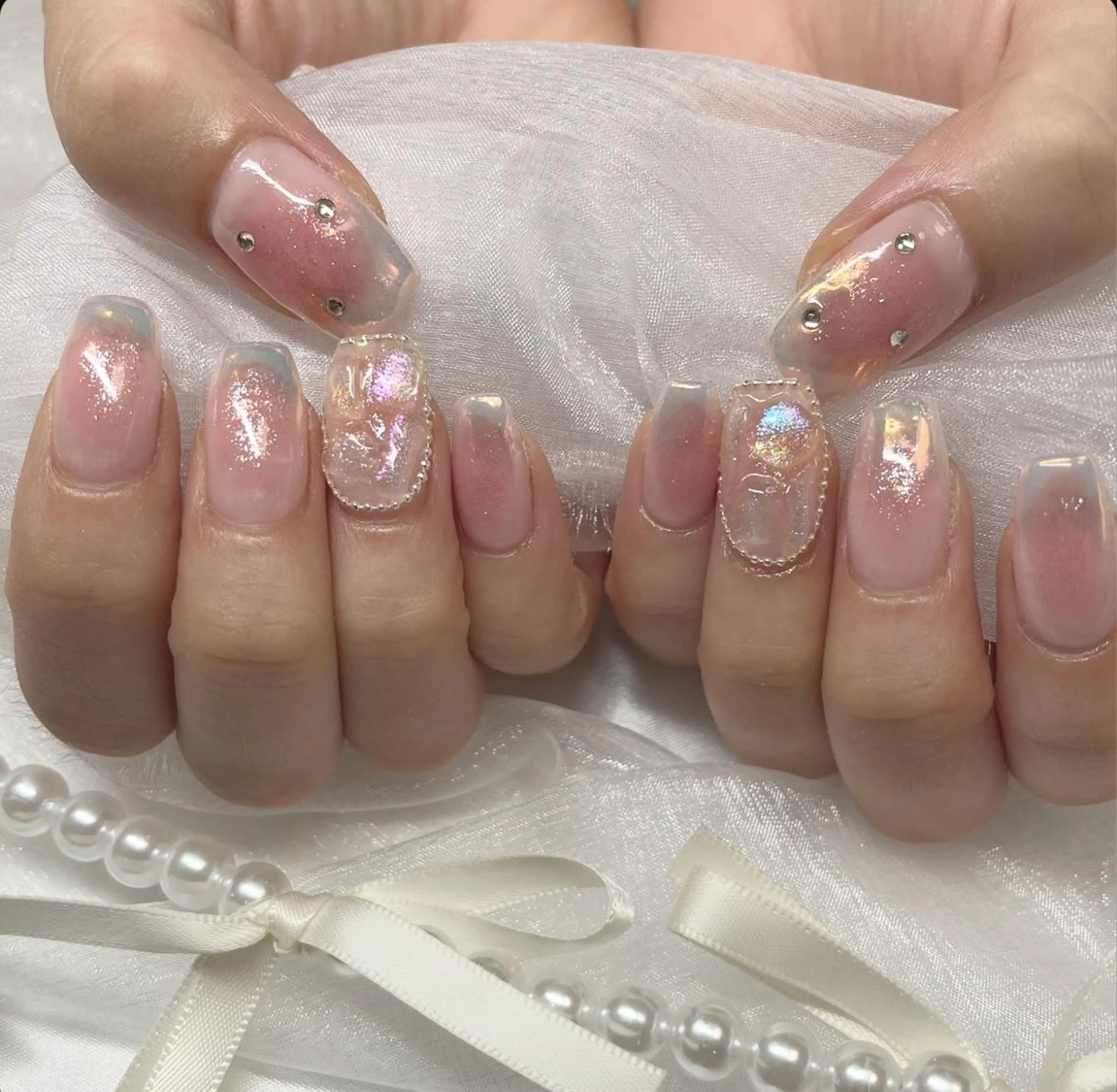 ネイル オーロラネイル ジェルネイル 韓国ネイル 持ち込み ワンカラーネイル ハンドネイル fiore nail 🦋のネイルデザイン