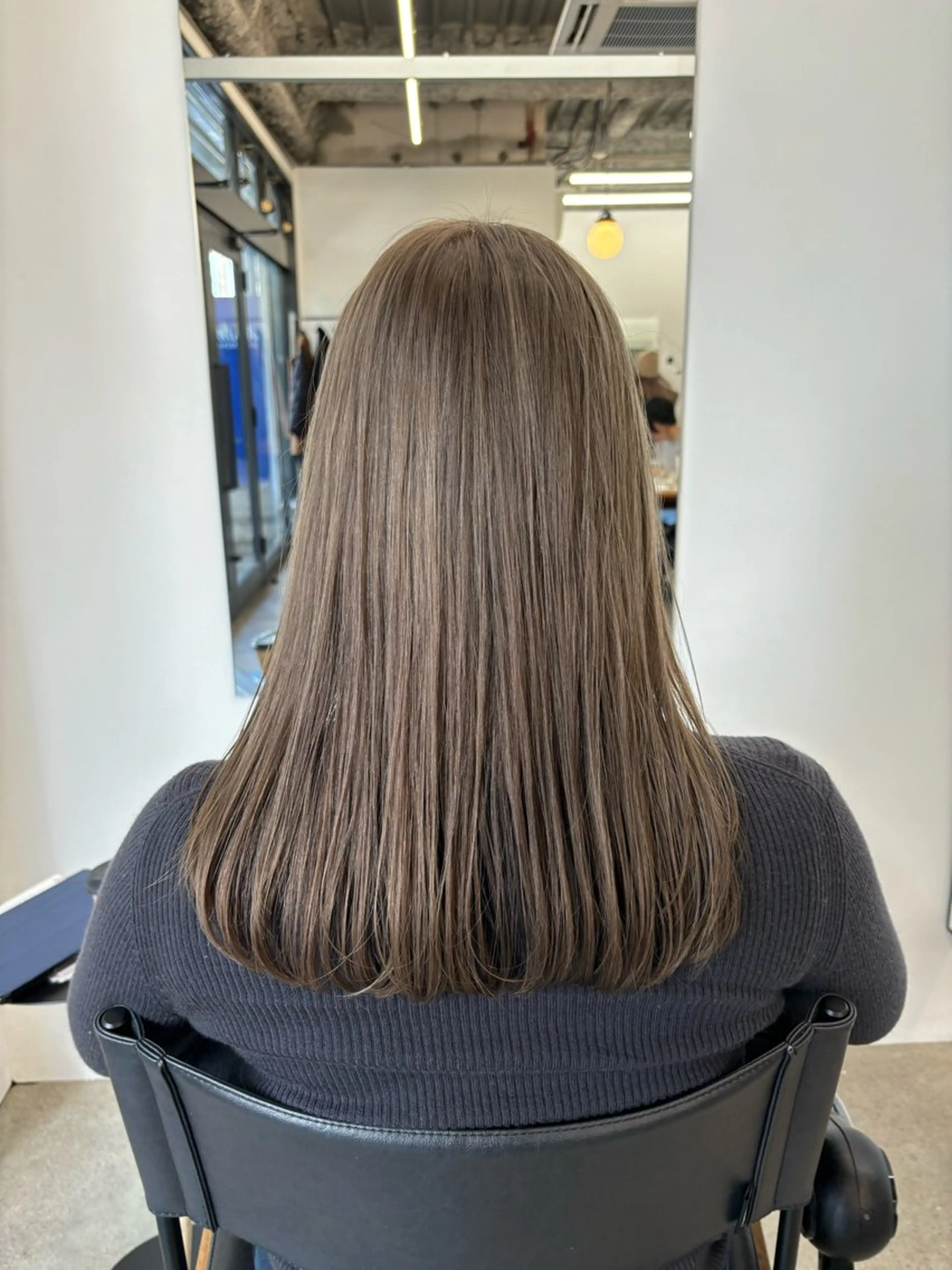 セミロング カラー ベージュカラー ブリーチ 透明感カラー ミルクティーベージュ ヘアカラー 顔周りカット/透明感 カラー/rioのヘアスタイル