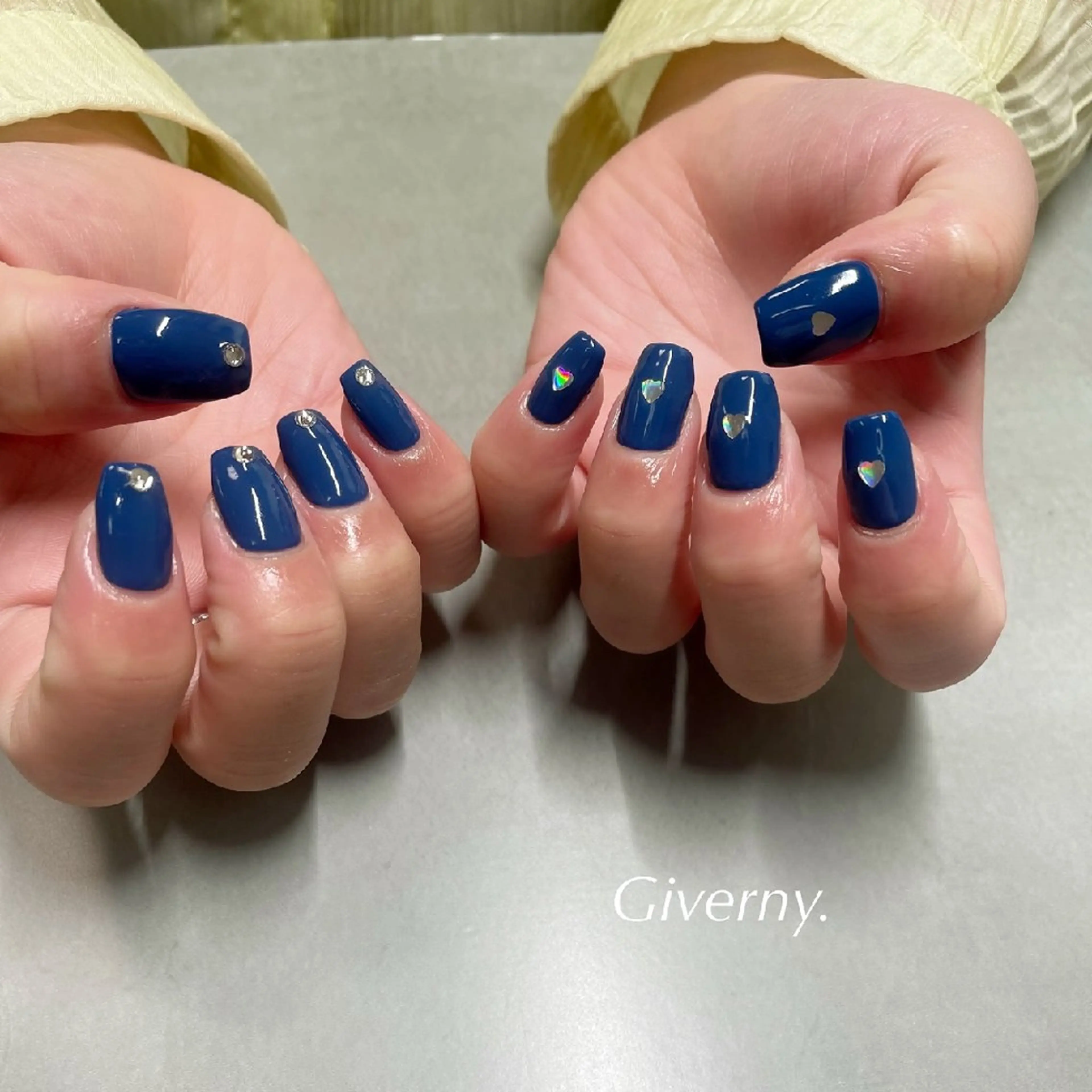 ネイル ハート ワンカラーネイル 夏ネイル ハンドネイル Giverny .のネイルデザイン