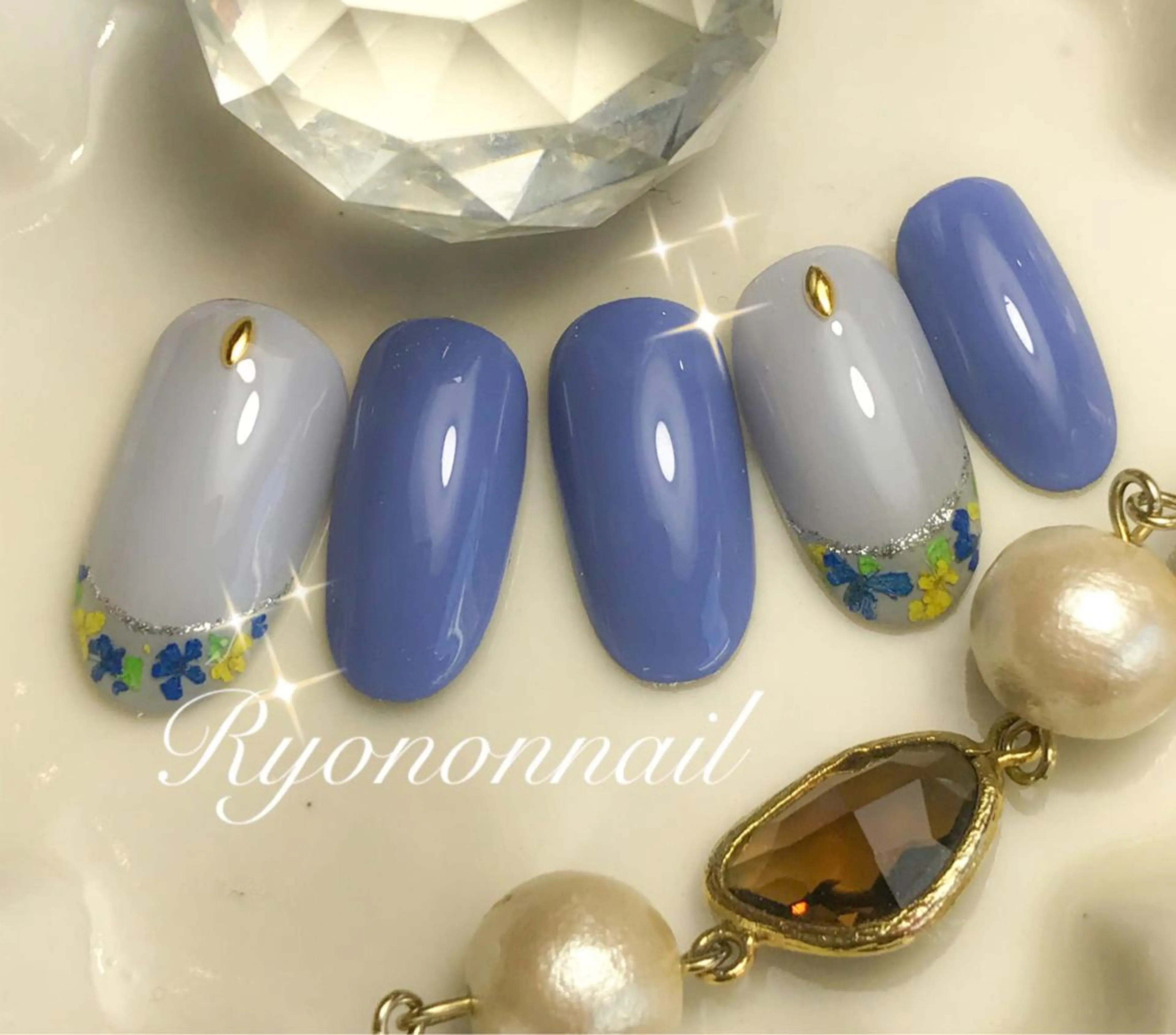 ネイル Ryononnail(リョノンネイル)所属・Ryononnail 上谷典子のネイルデザイン