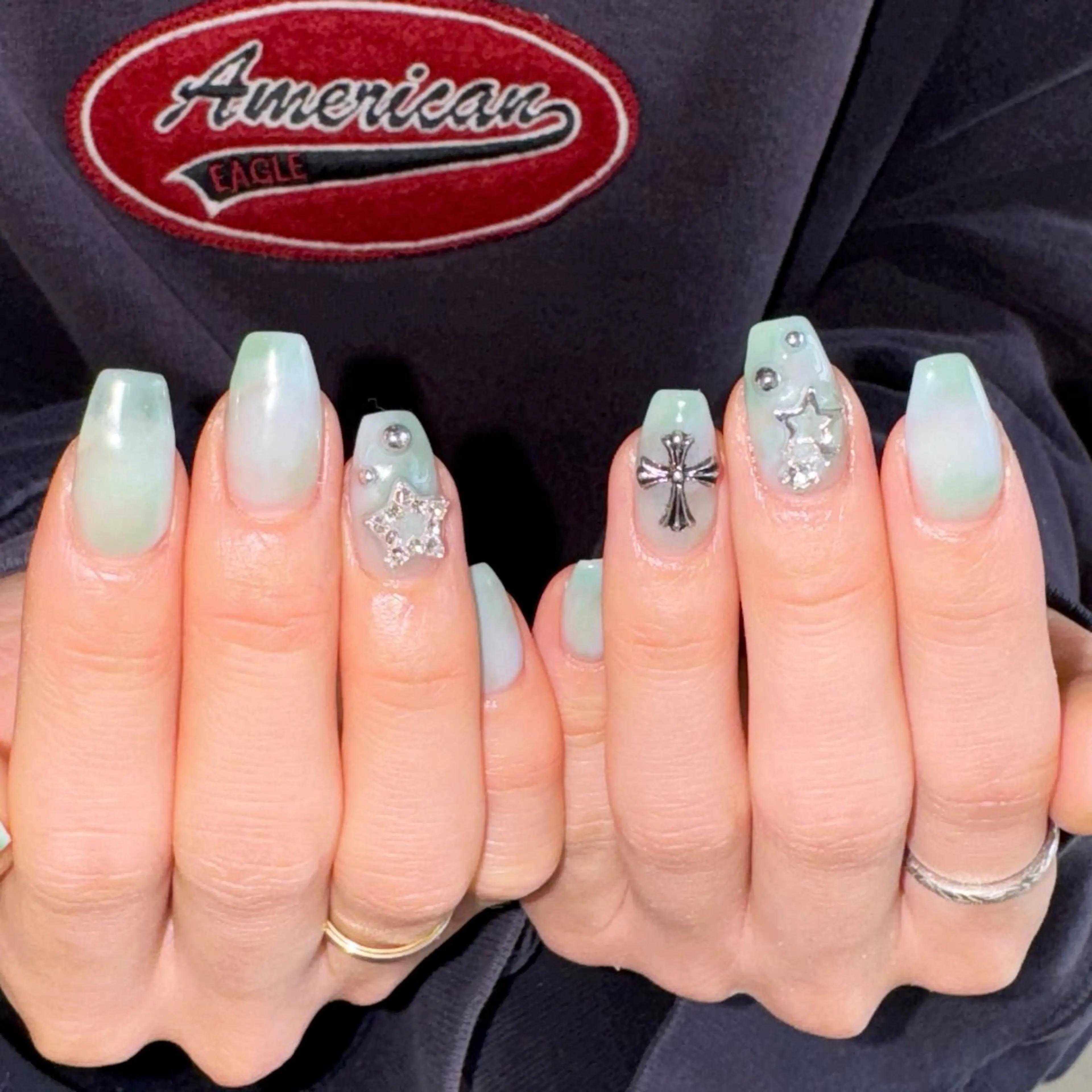 ネイル ハンドネイル 🍒 akariのネイルデザイン