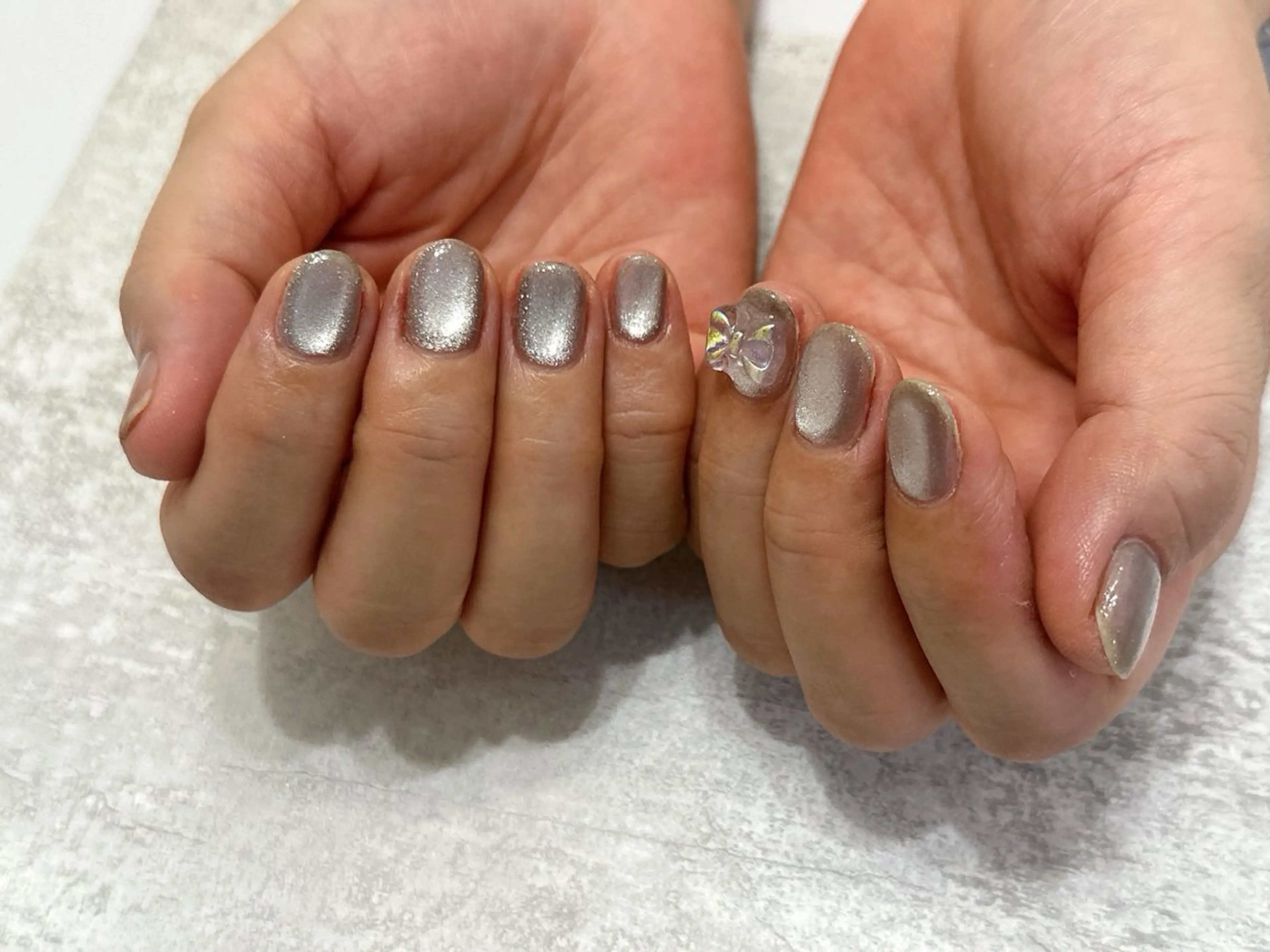 ネイル オーロラネイル フットネイル フレンチネイル ジェルネイル キラキラネイル ハンドネイル Mogu nail 二子玉川のネイルデザイン