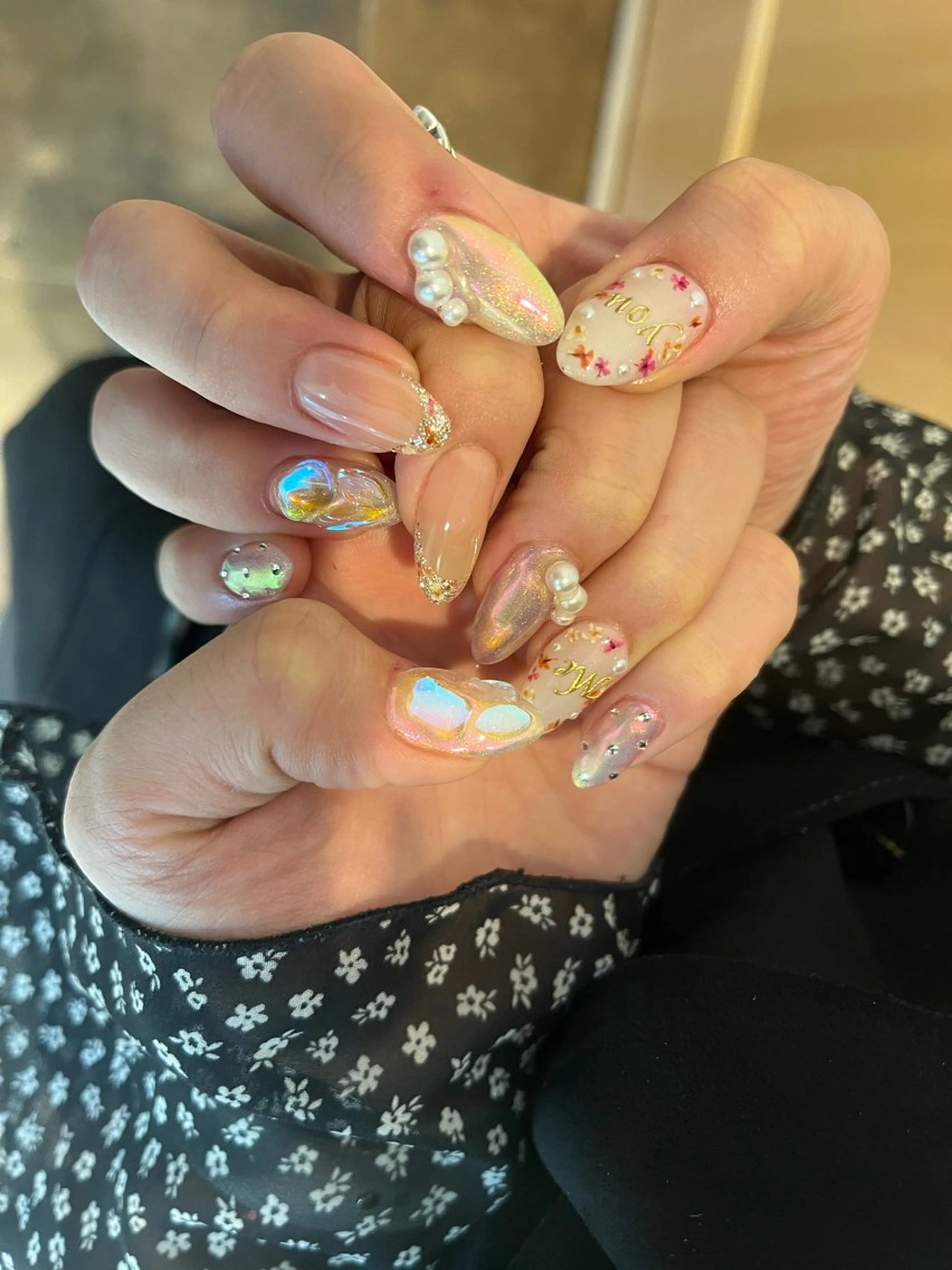 ネイル SOARE🤍 🤍のネイルデザイン