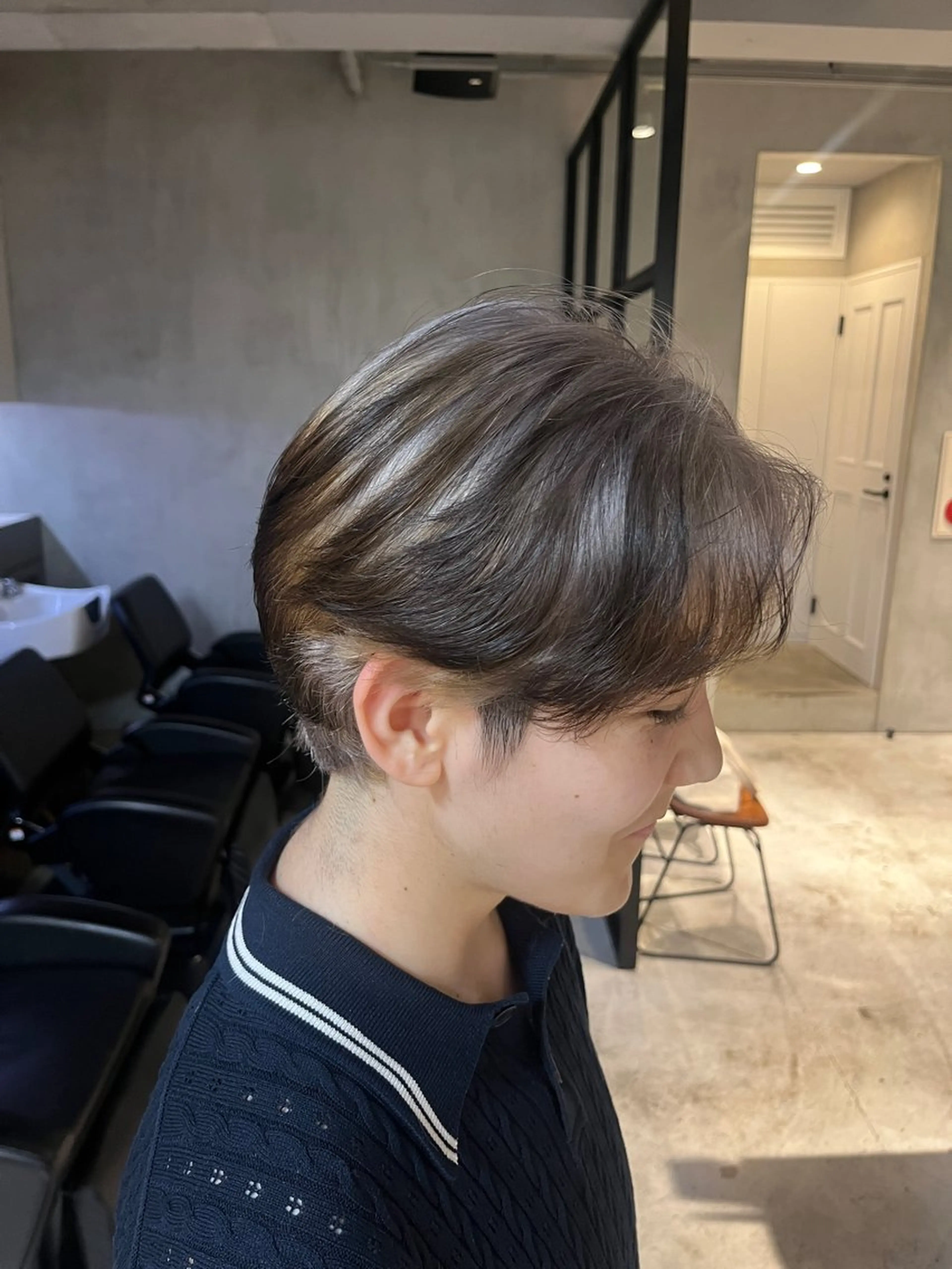 カラー 黒髪 グラデーションカラー シルバー ヘアカラー elima 調布所属・ちせ/ 透明感カラー /調布˚ 🦢₊✧のヘアスタイル