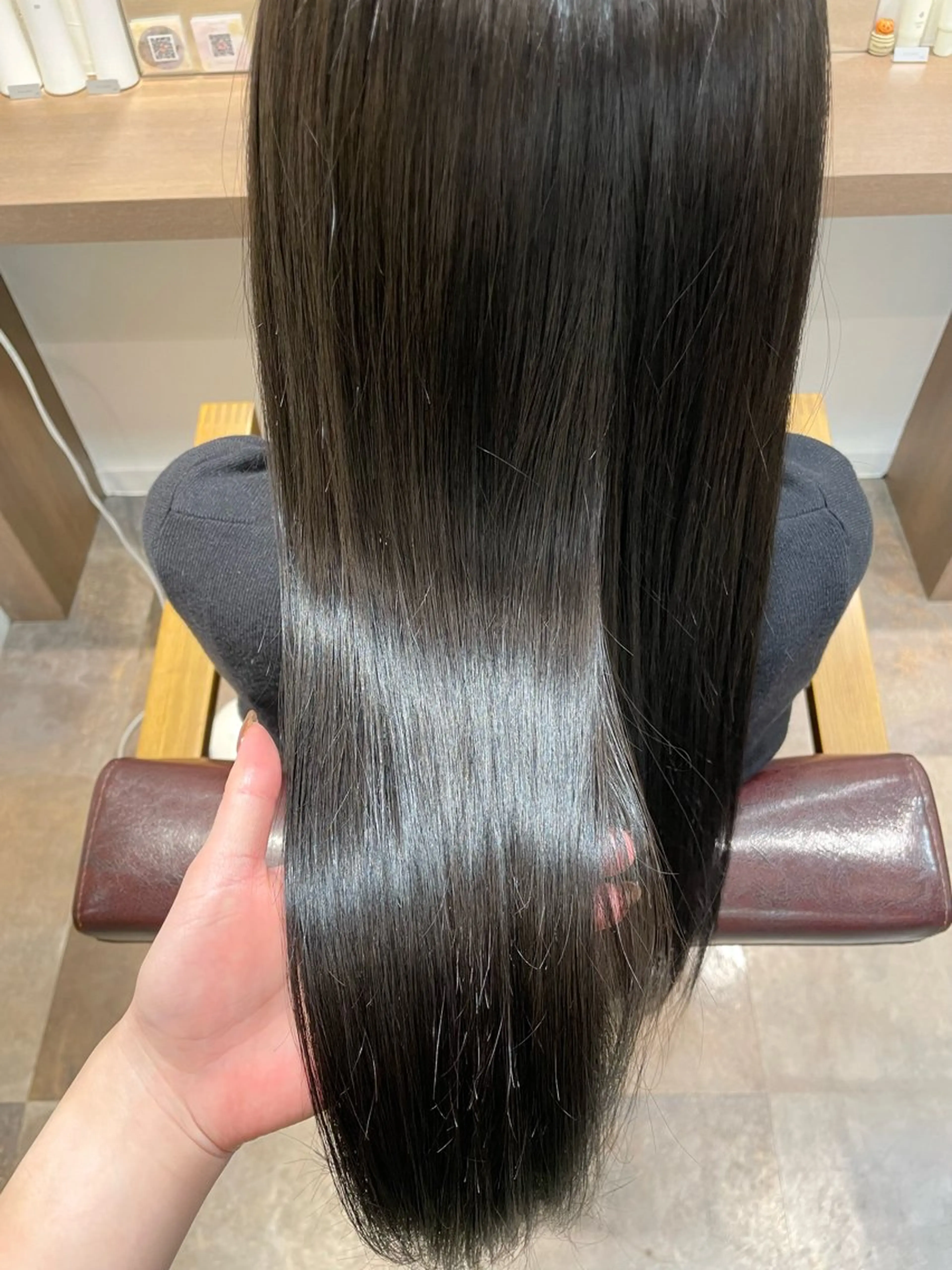 ロング カラー 韓国風🇰🇷レイヤ ーKEI🇰🇷のヘアスタイル