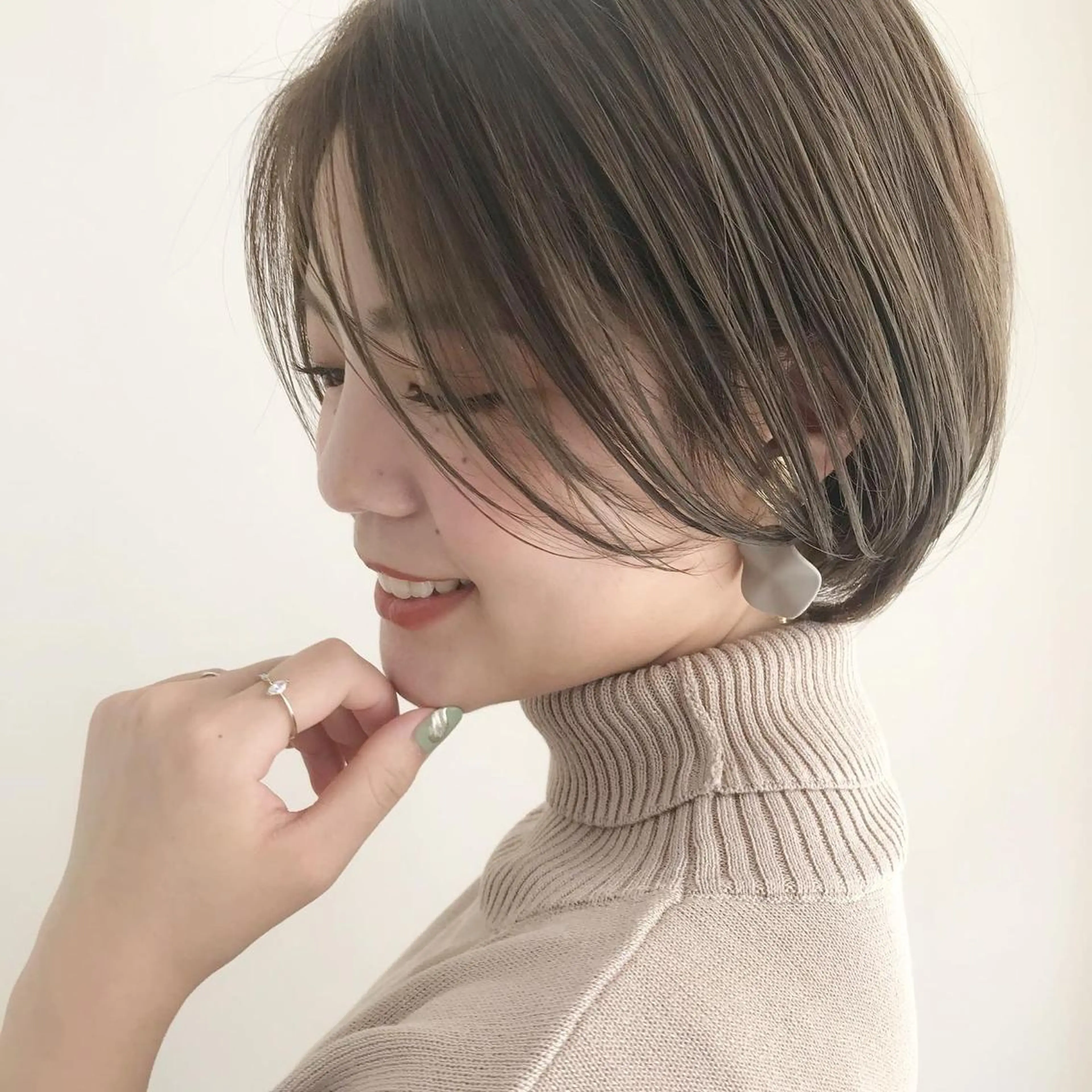 ショート カット ヘアカラー トリートメント イメチェンカット✂️ 錦糸町佐藤店長のヘアスタイル