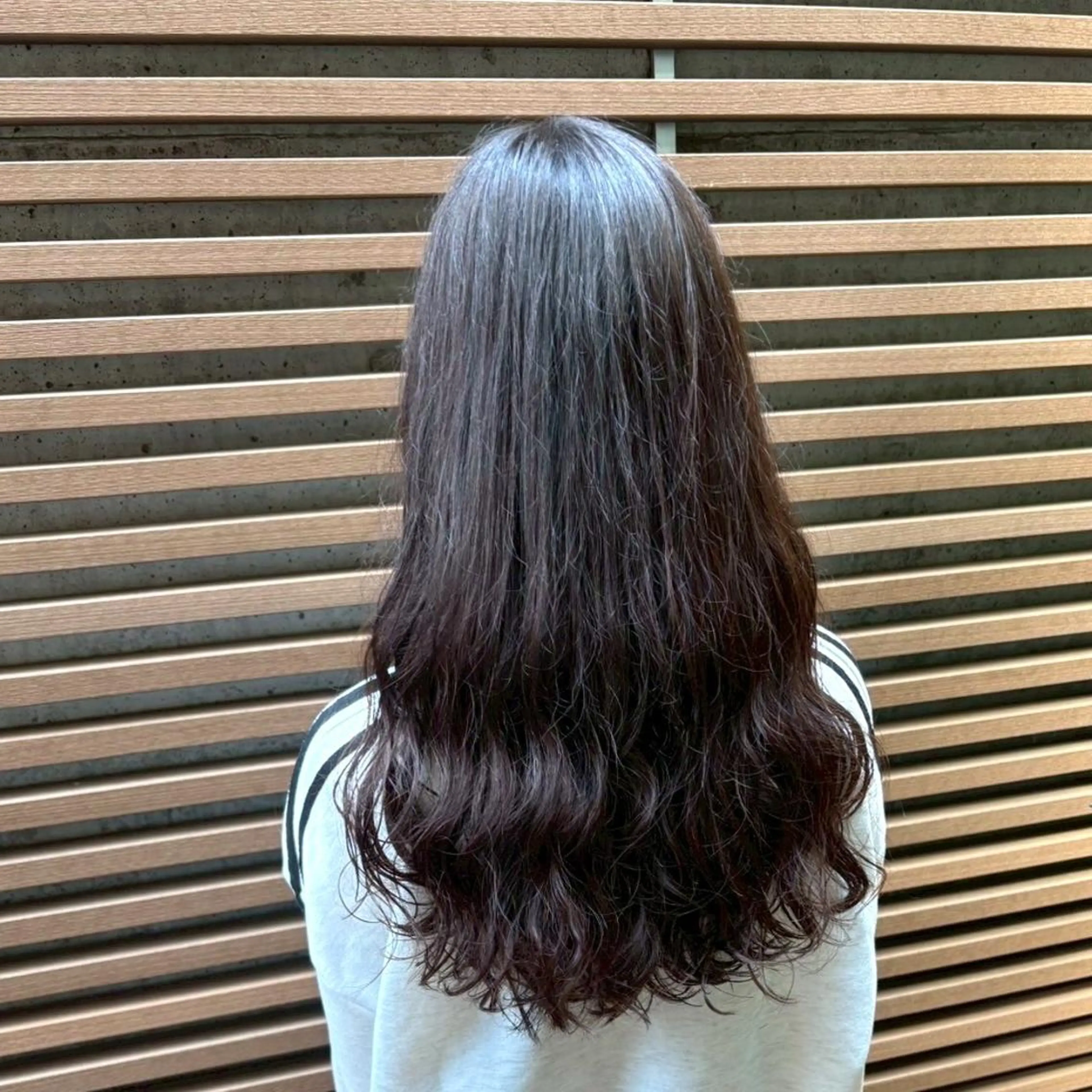 ロング パーマ 韓国風ヘア 秋山 達乃進のヘアスタイル