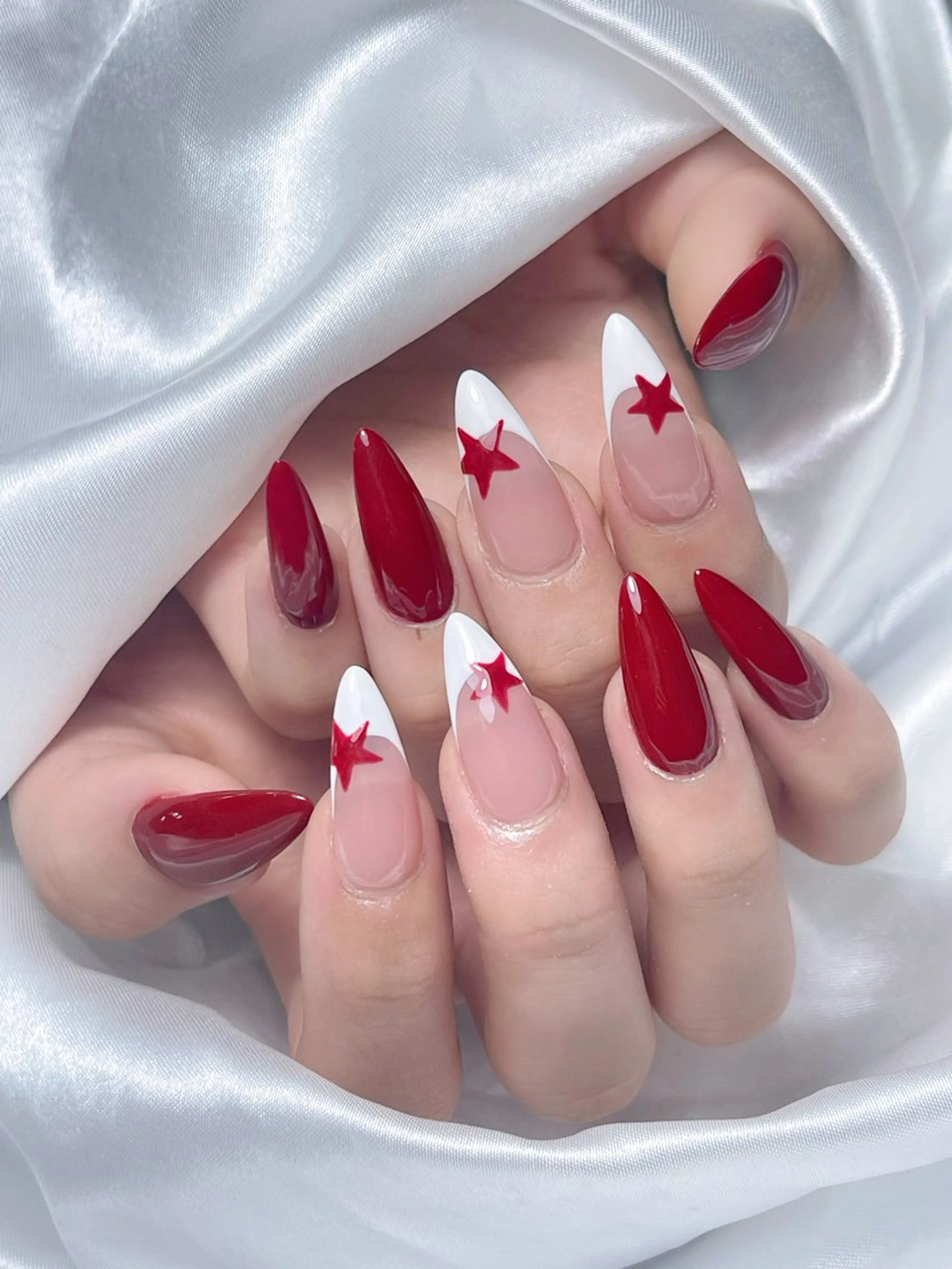 ネイル LEELA NAIL STUDIO所属・LEELA NAIL STUDIOのネイルデザイン