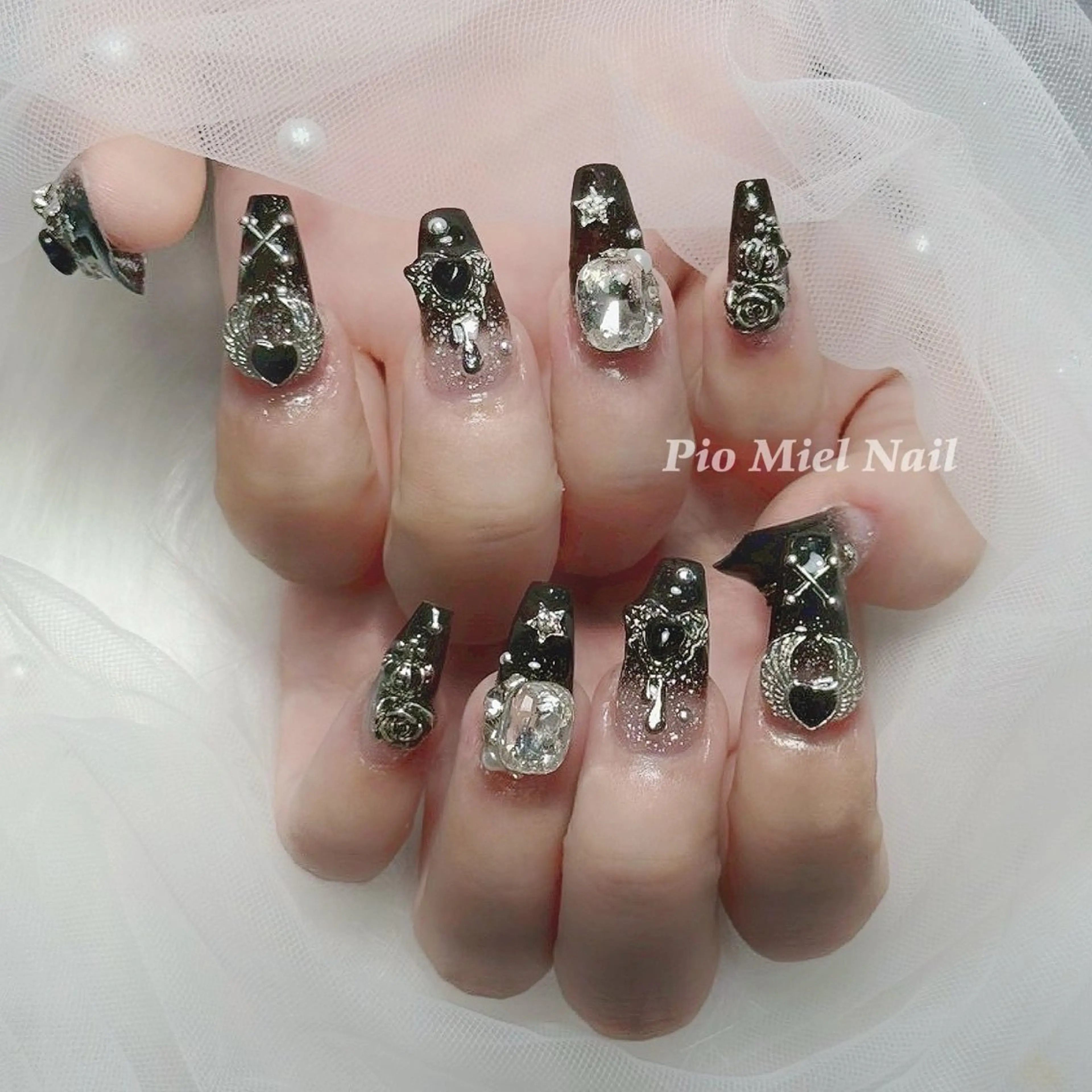 ネイル ハンドネイル HANA 長さだしのネイルデザイン