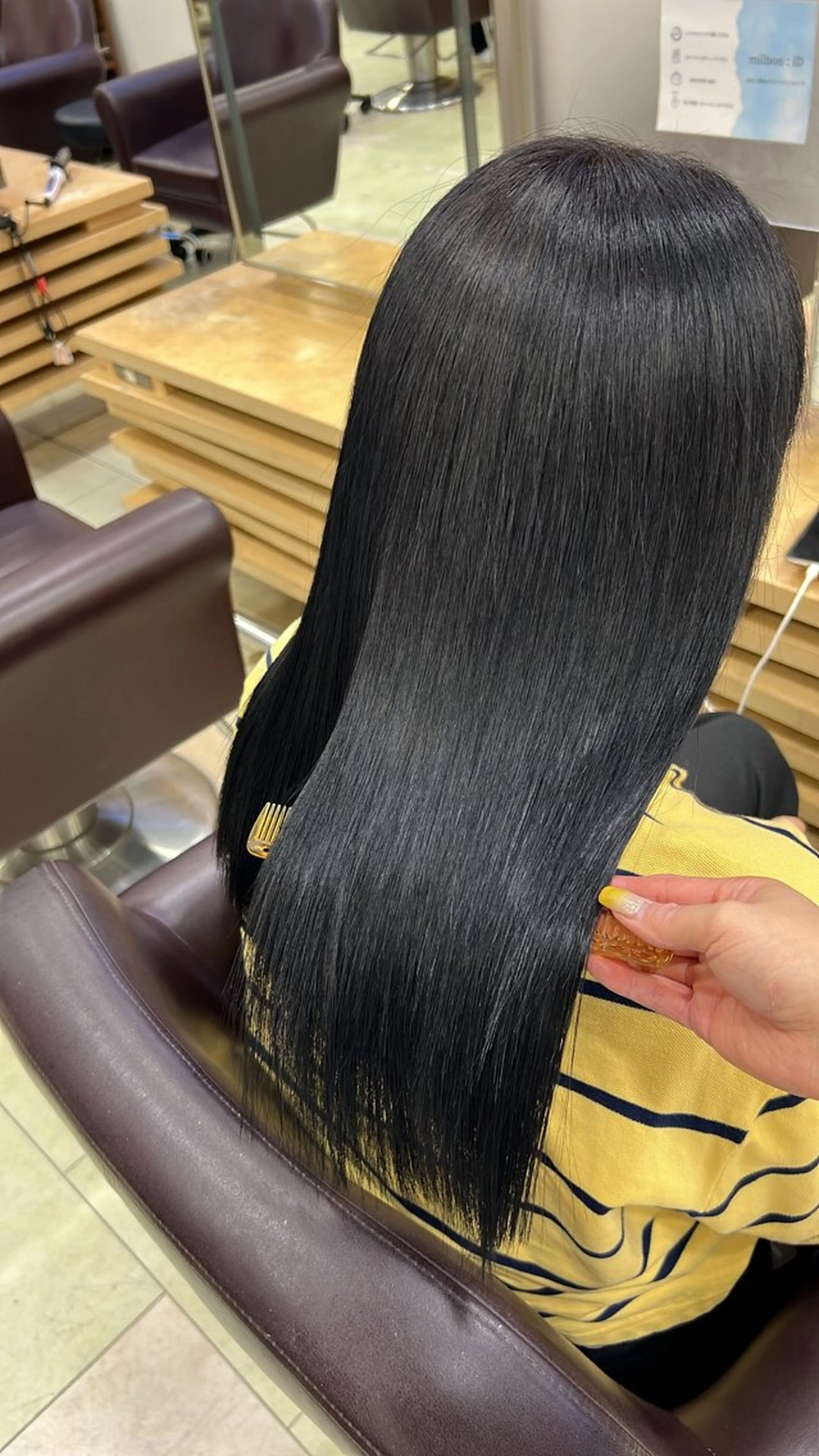 ミディアム 暖色ｶﾗｰ/ﾚｲﾔｰ ｶｯﾄ/Yunaのヘアスタイル