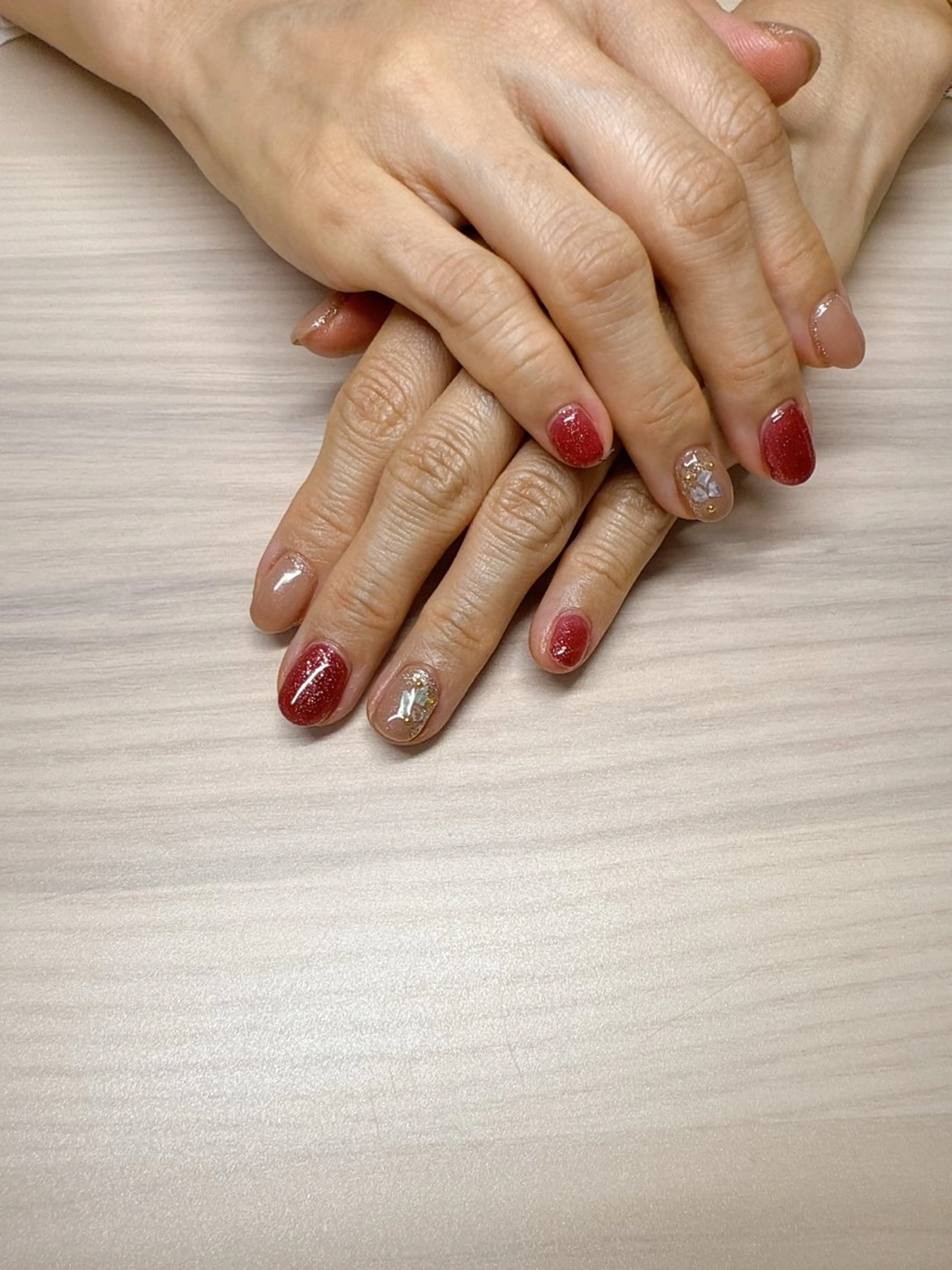 ネイル オフィスネイル デ・アイム「nail salon MIMIPARUN」所属・ナリス化粧品 MIMIPARUNのネイルデザイン