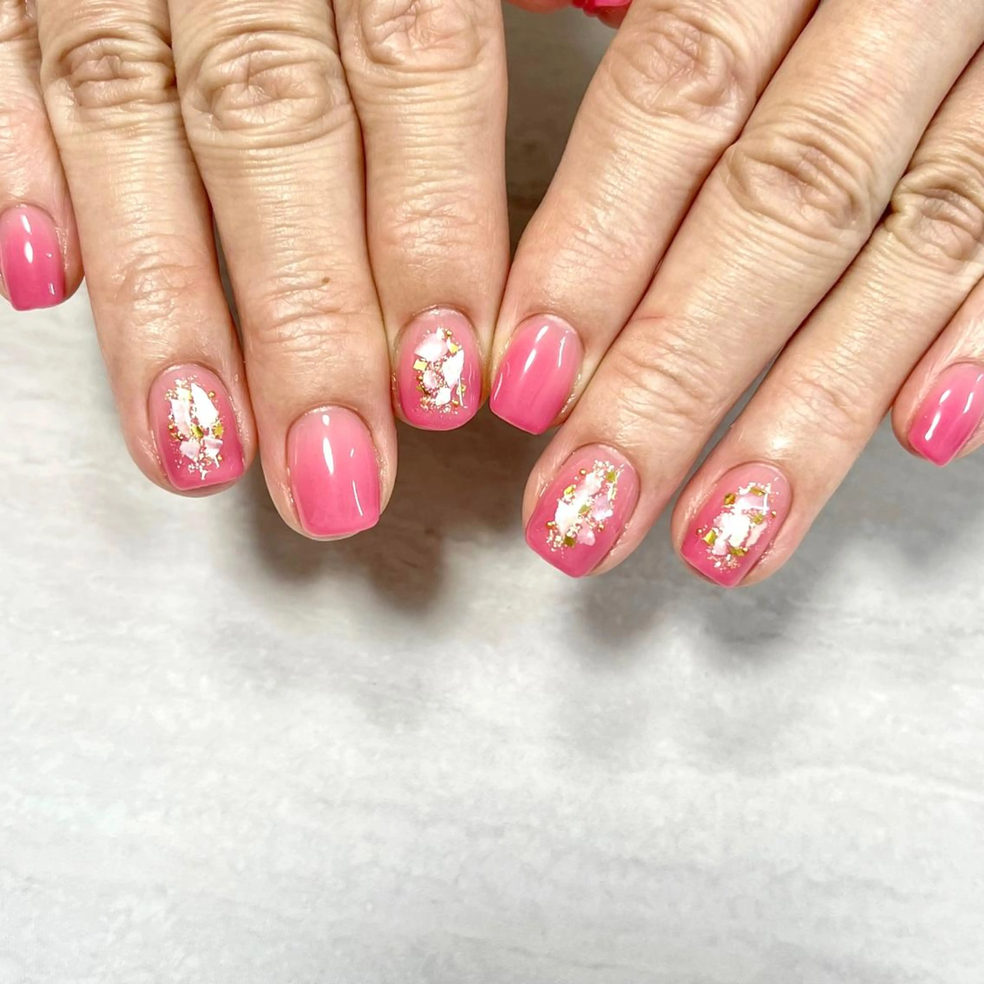 ネイル グラデーション キラキラネイル ワンカラーネイル ピンク ステラ marikominoのネイルデザイン