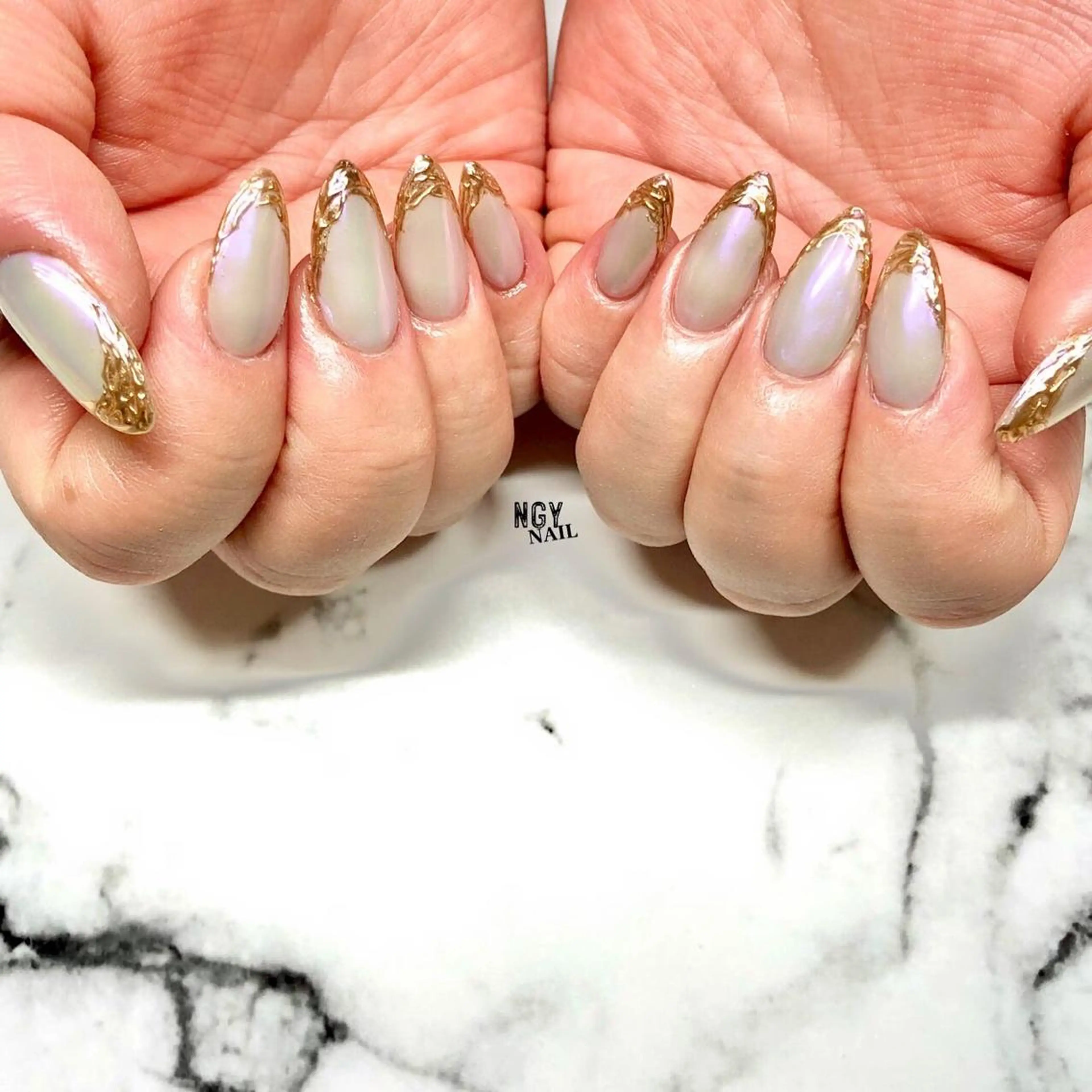 ネイル オーロラネイル フレンチネイル ジェルネイル ミラーネイル ニュアンスネイル ハンドネイル NAIL NOWのネイルデザイン