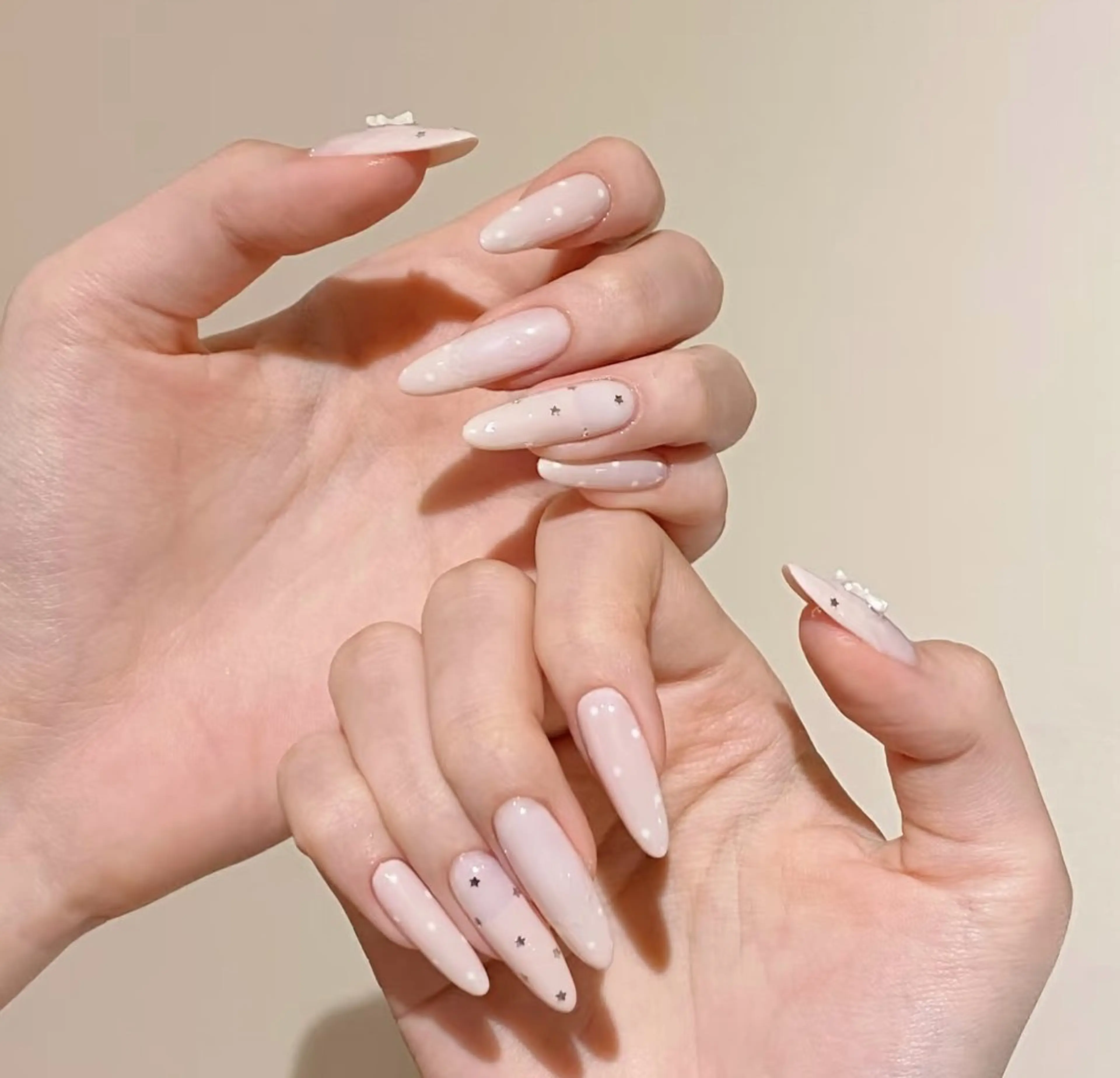 ネイル 高木 維麗絲のネイルデザイン