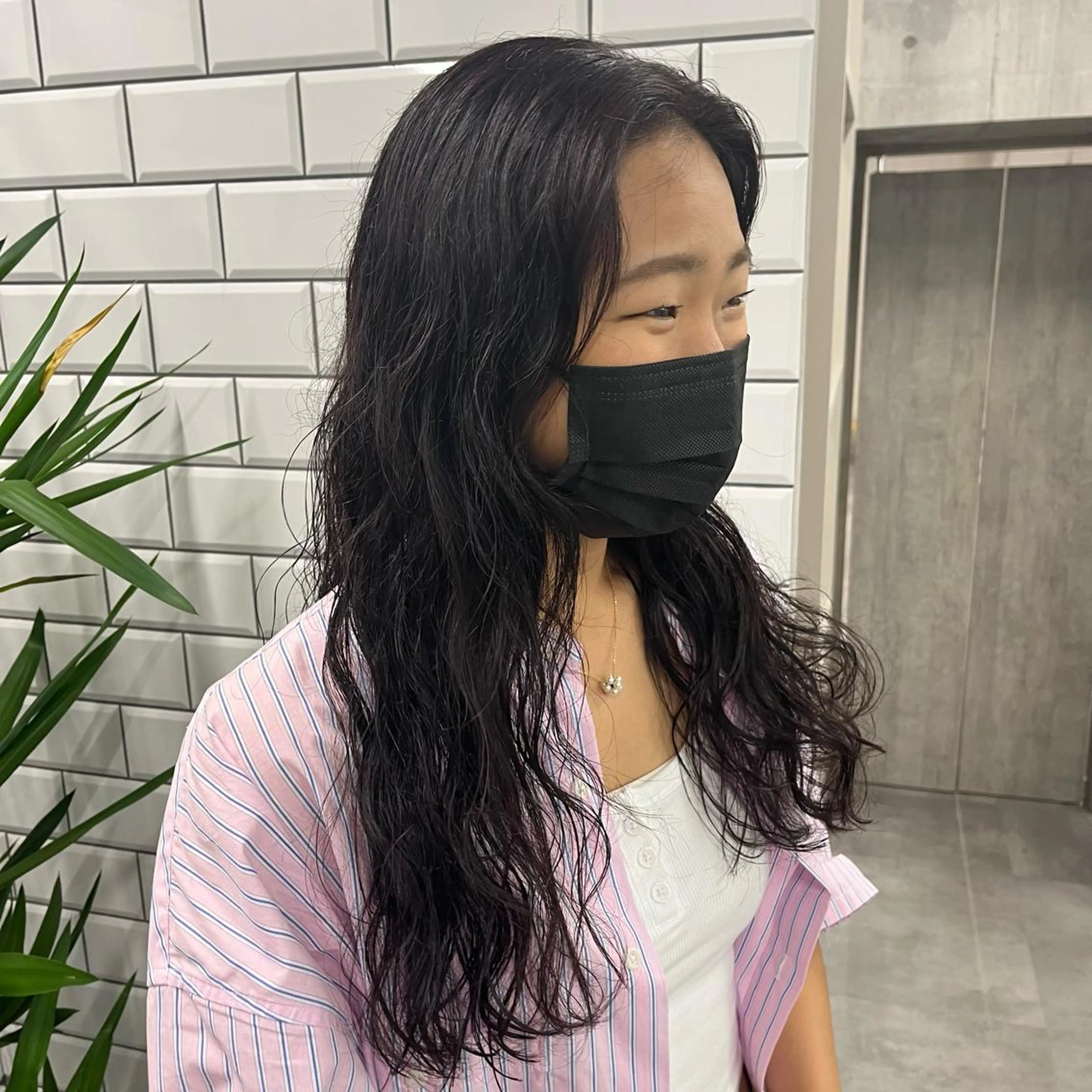 ロング カラー くせ毛 カット ヘアカラー トリートメント ヘッドスパ ヘアセット newi赤羽 HINATAのヘアスタイル