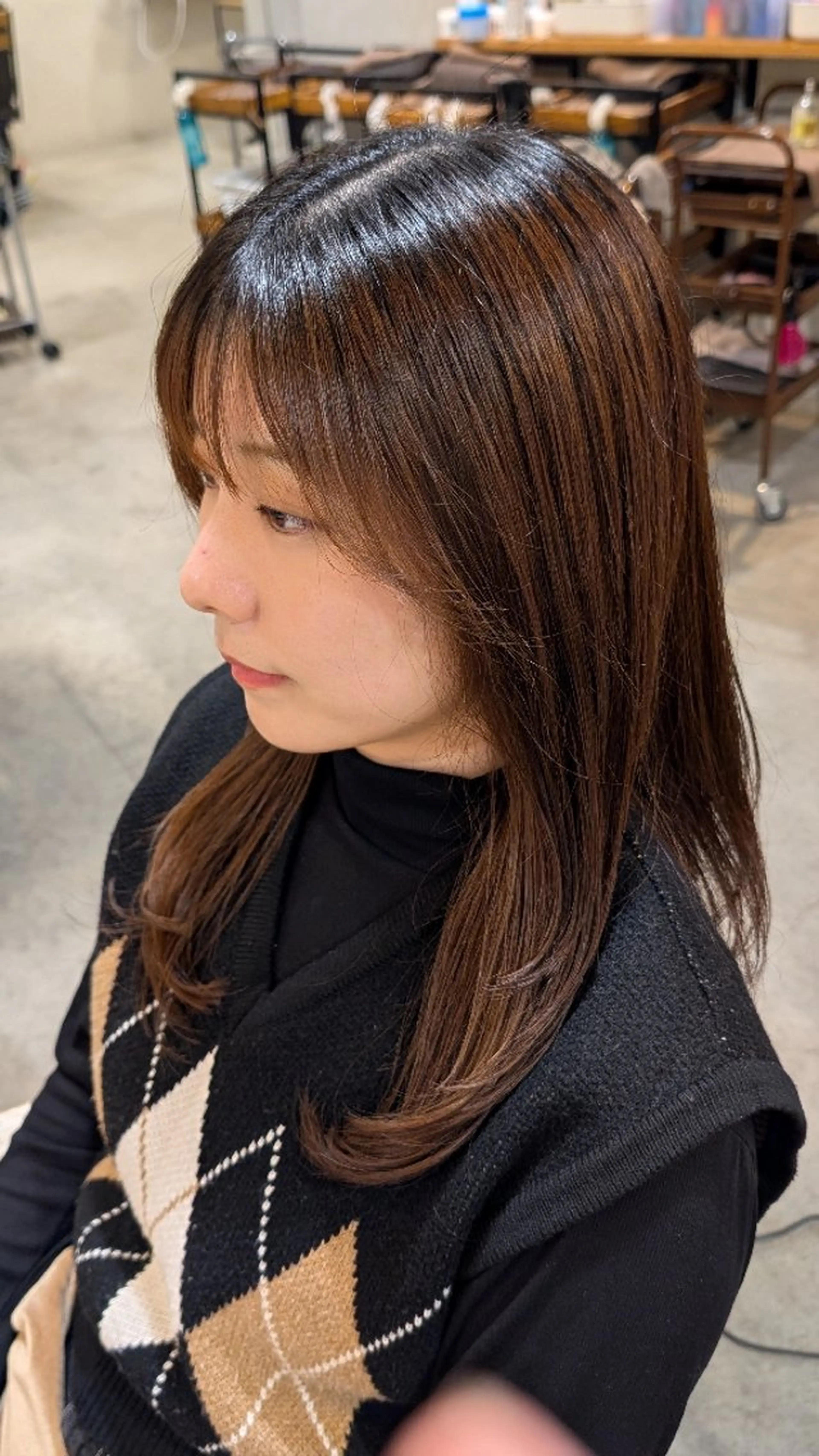 ロング 顔まわりレイヤー レイヤーカット 【女性限定】 shioriのヘアスタイル