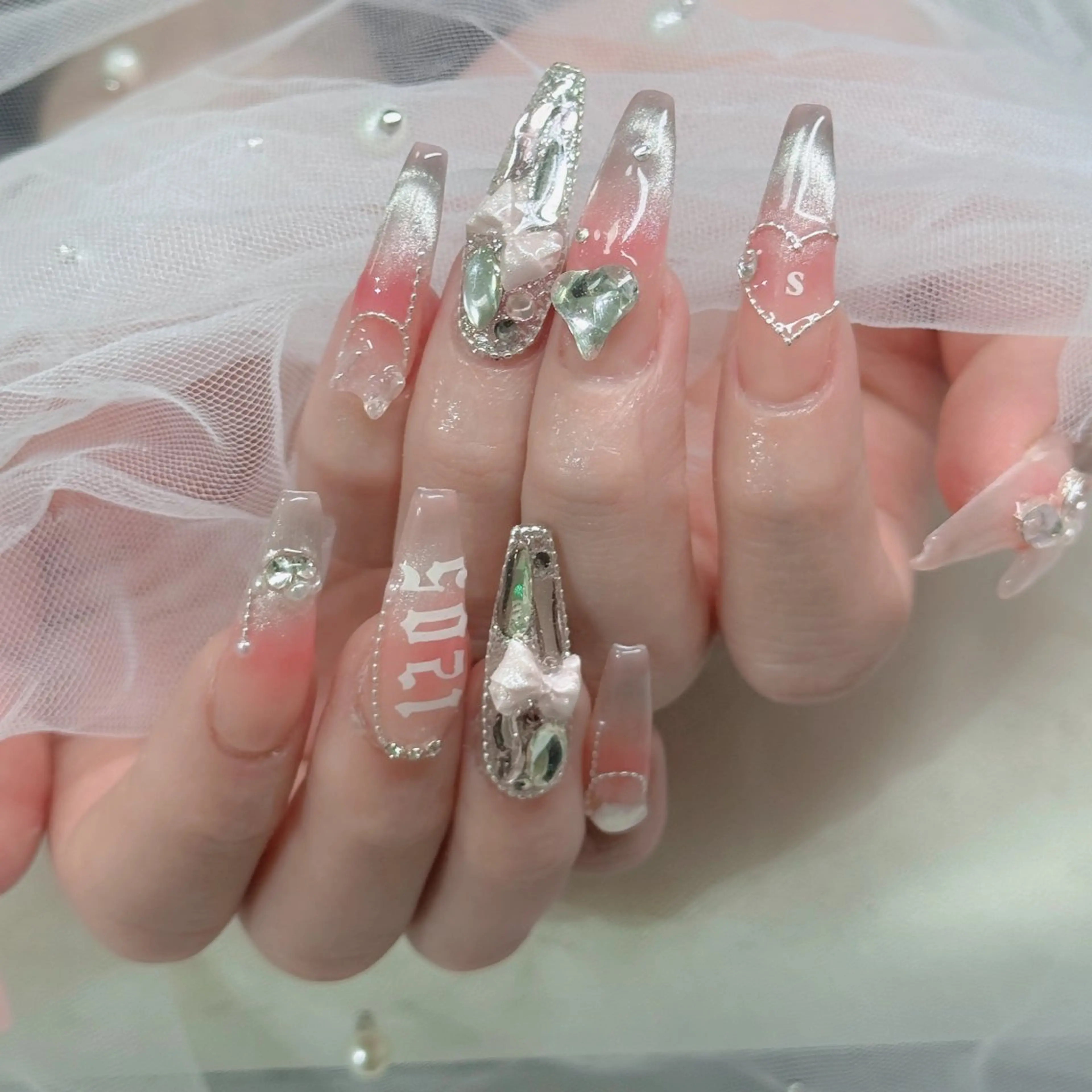 ネイル フットネイル フレンチネイル グラデーション 韓国ネイル ロングネイル ハンドネイル Hani Nail Salonのネイルデザイン