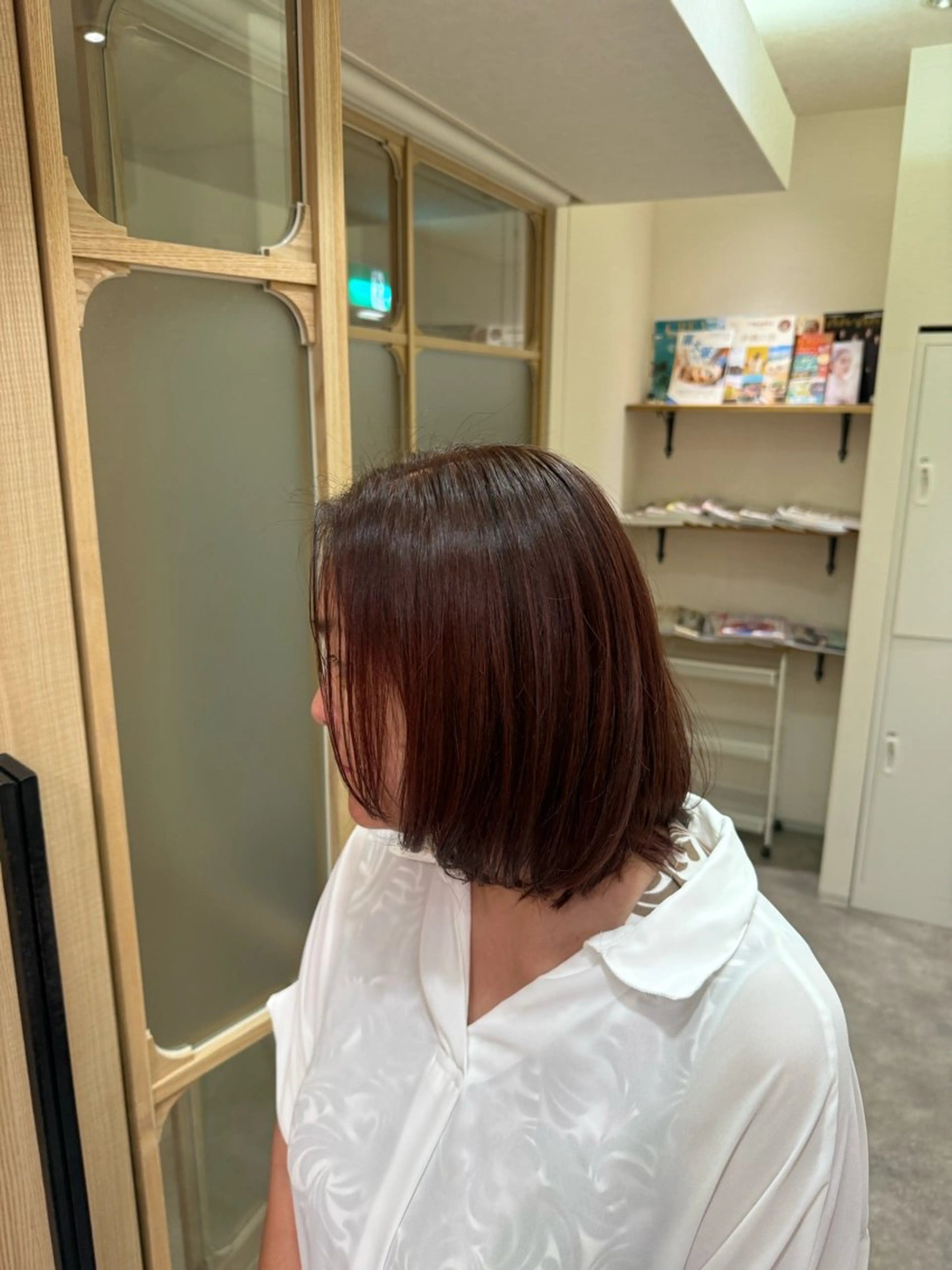 ミディアム MAHAE 廣瀬のヘアスタイル