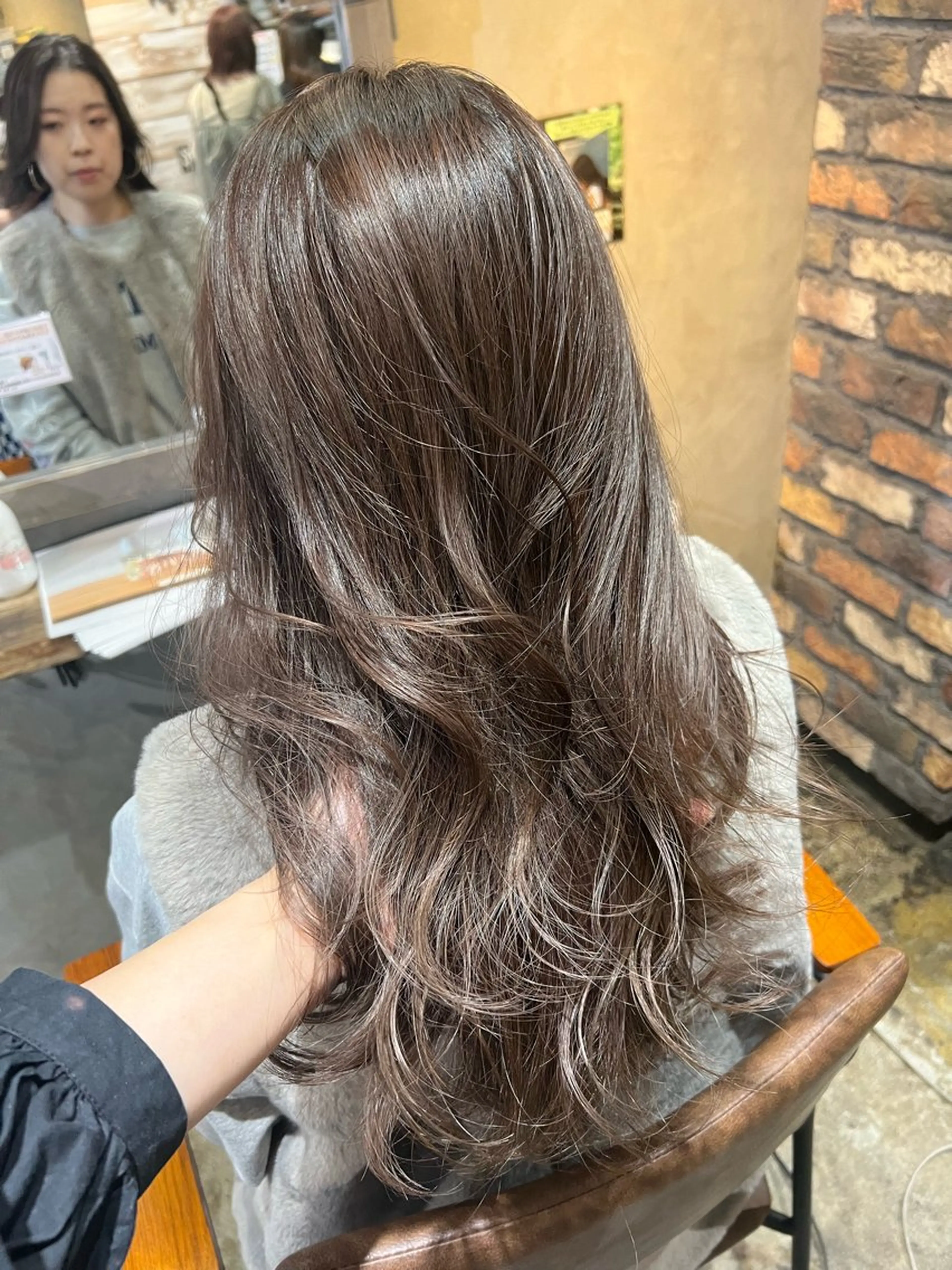 ミディアム カラー ヘアカラー トリートメント ツキノキ ミナのヘアスタイル