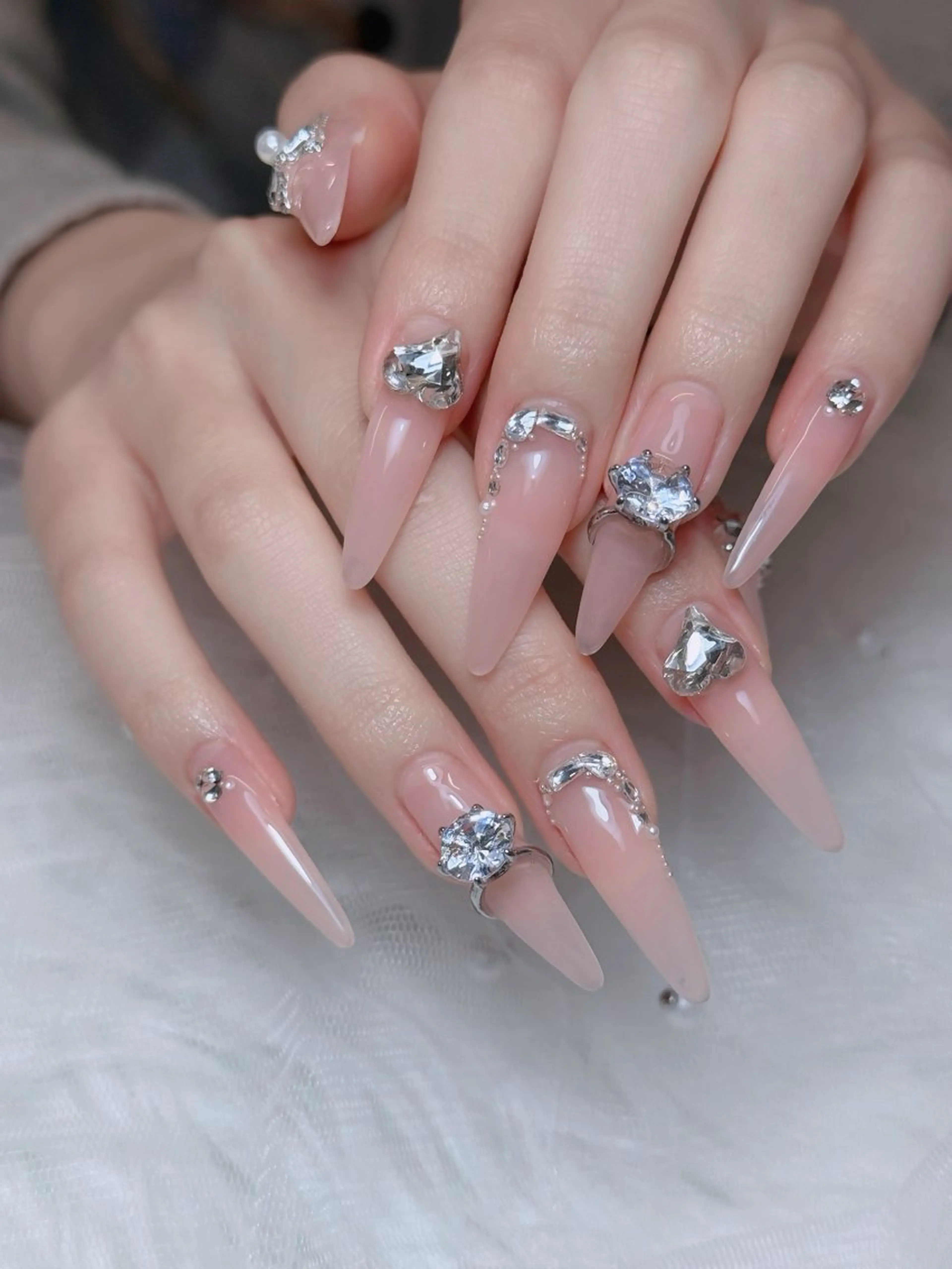 ネイル オーロラネイル チークネイル フットネイル フレンチネイル 韓国ネイル ハンドネイル Lumi Nailのネイルデザイン