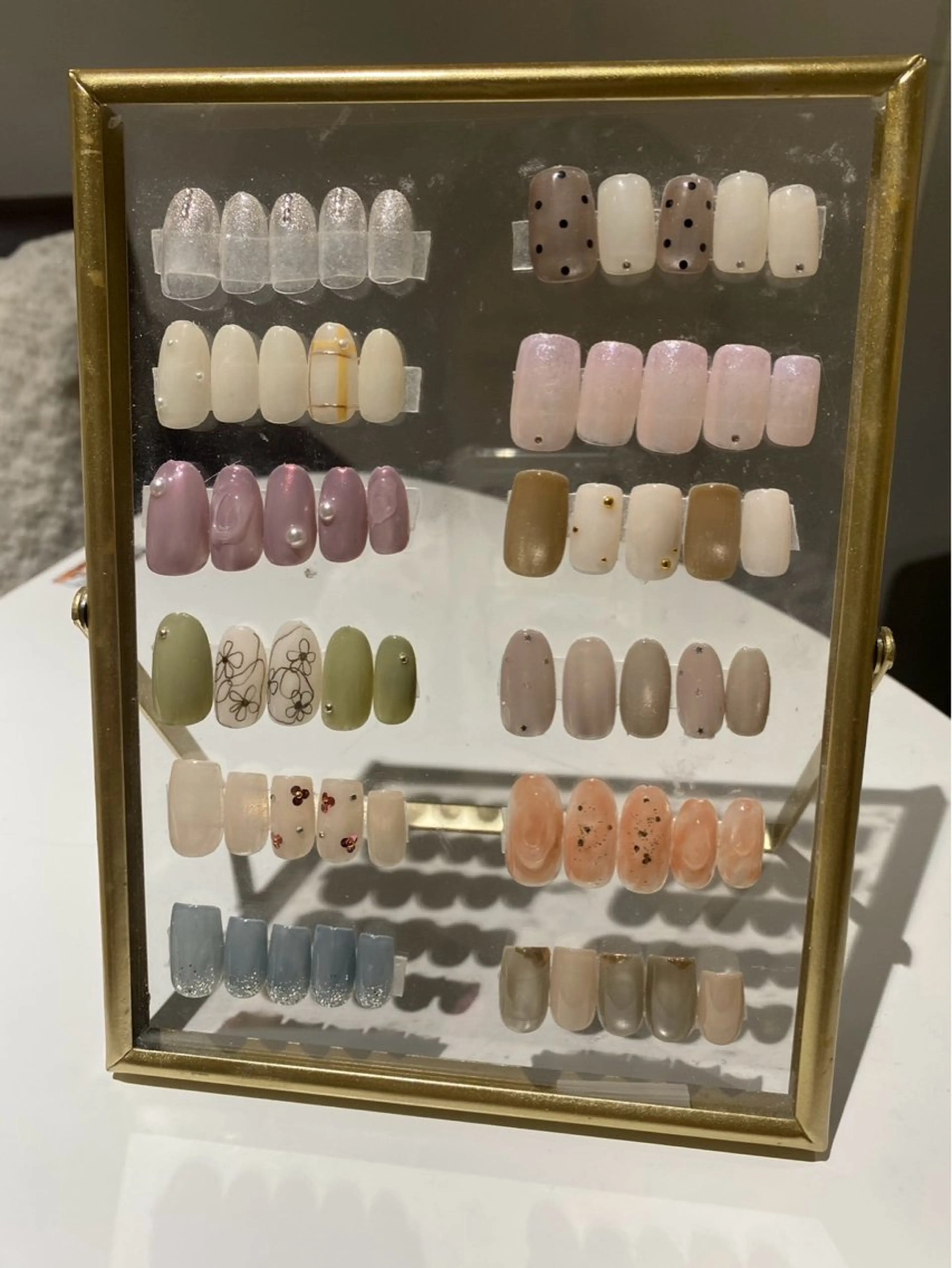 ネイル ジェルネイル パラジェル ハンドネイル Nail Salon ibelu 梅田店所属・三宅 瑞希のネイルデザイン