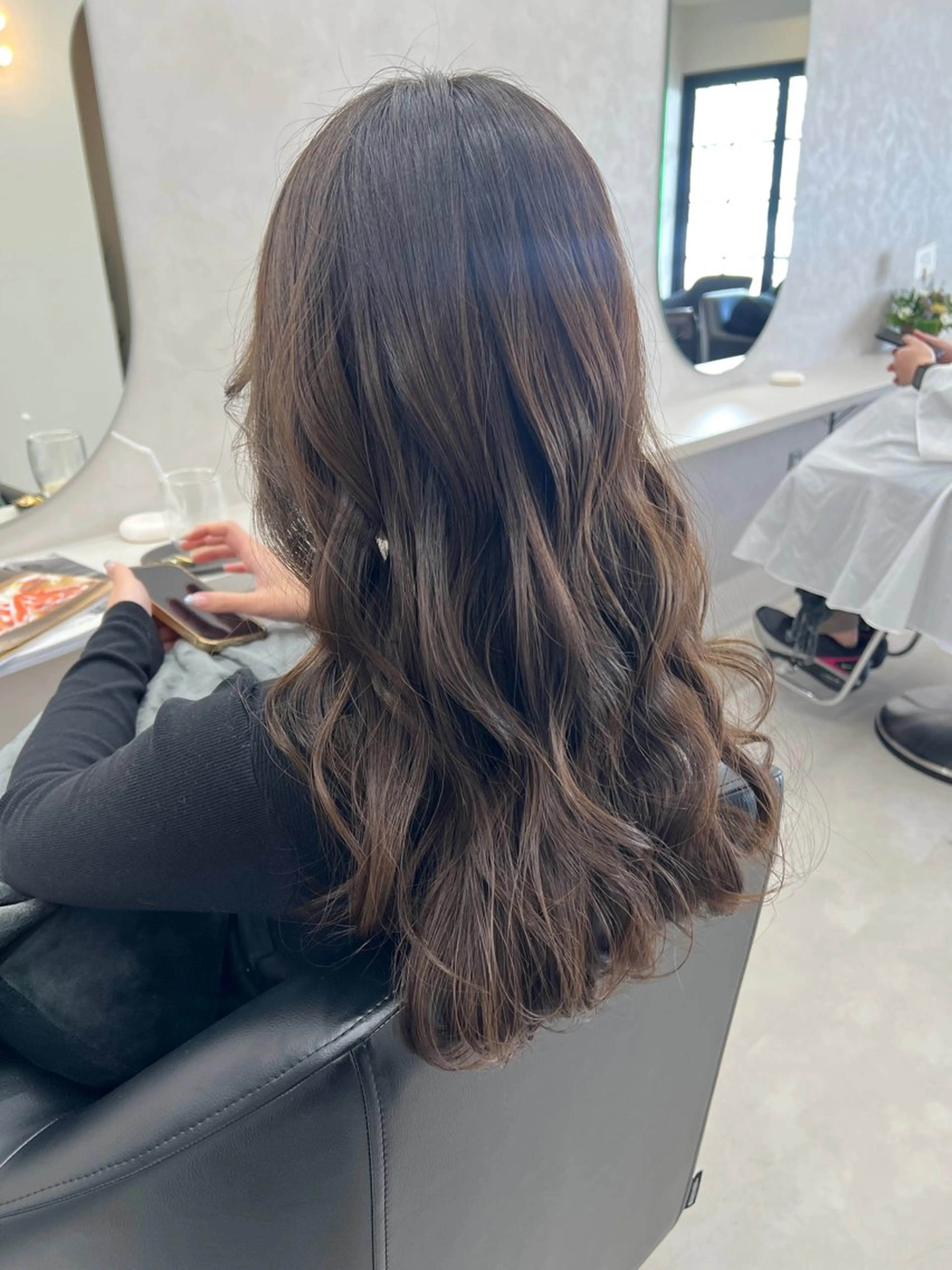 ロング カット ヘアカラー トリートメント ALO art hair所属・  AYARIのヘアスタイル