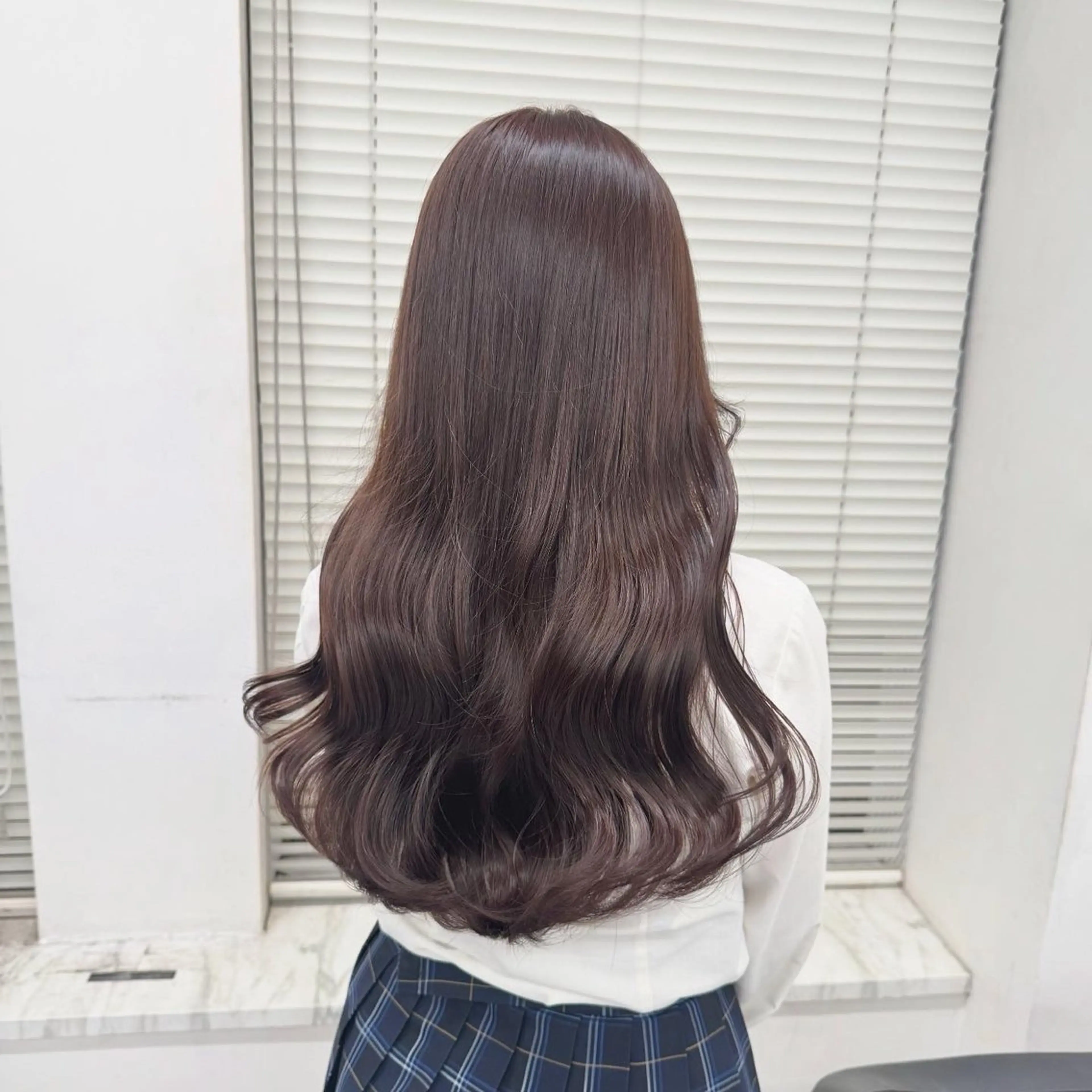 セミロング カラー ヘアアレンジ ベージュカラー ヘーゼル ヘアカラー トリートメント ヘアセット 艶カラー の達人のヘアスタイル