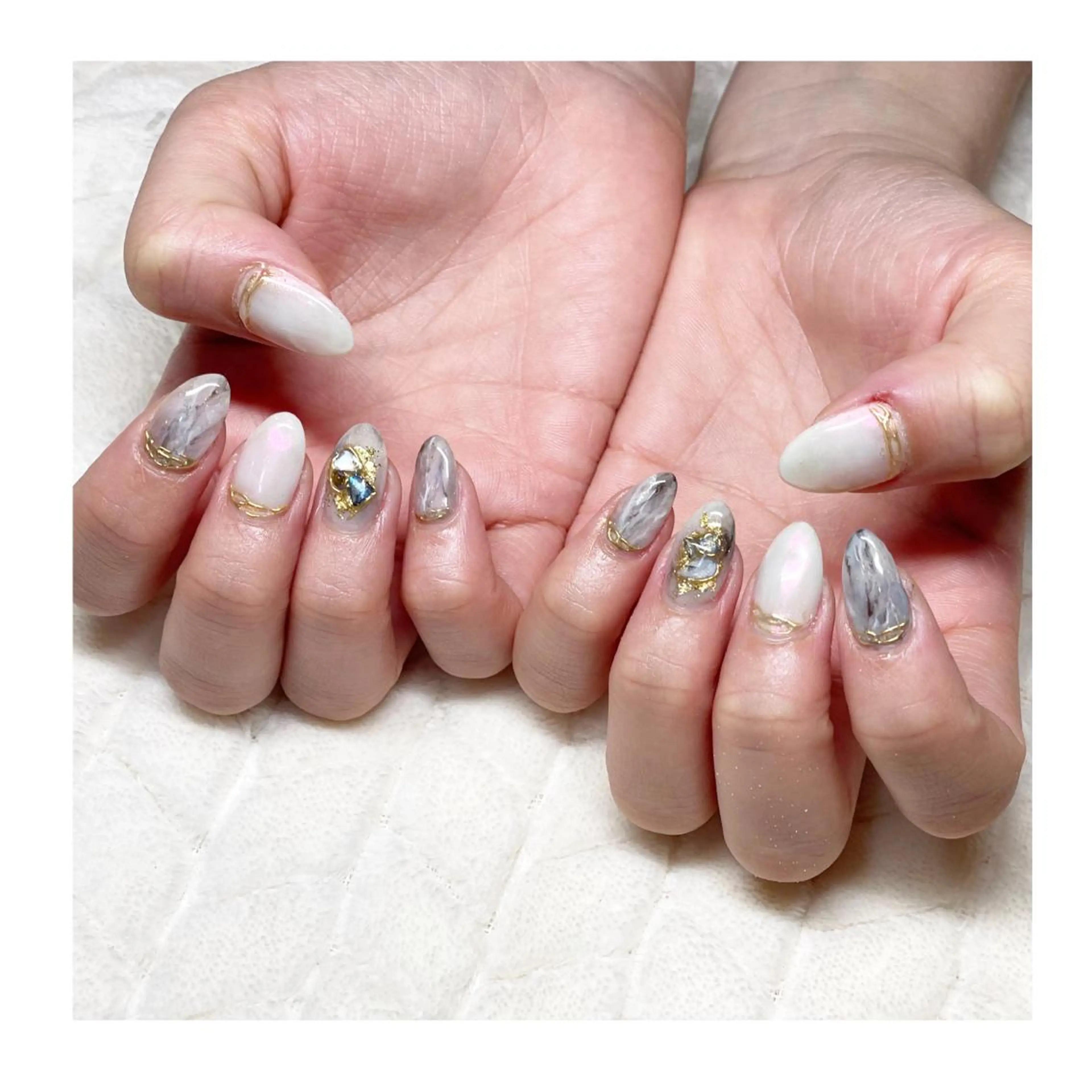 ネイル オーロラネイル ジェルネイル 大理石ネイル(マーブル) ニュアンスネイル ハンドネイル LaLa Peach 福岡のマツエク・マツパデザイン